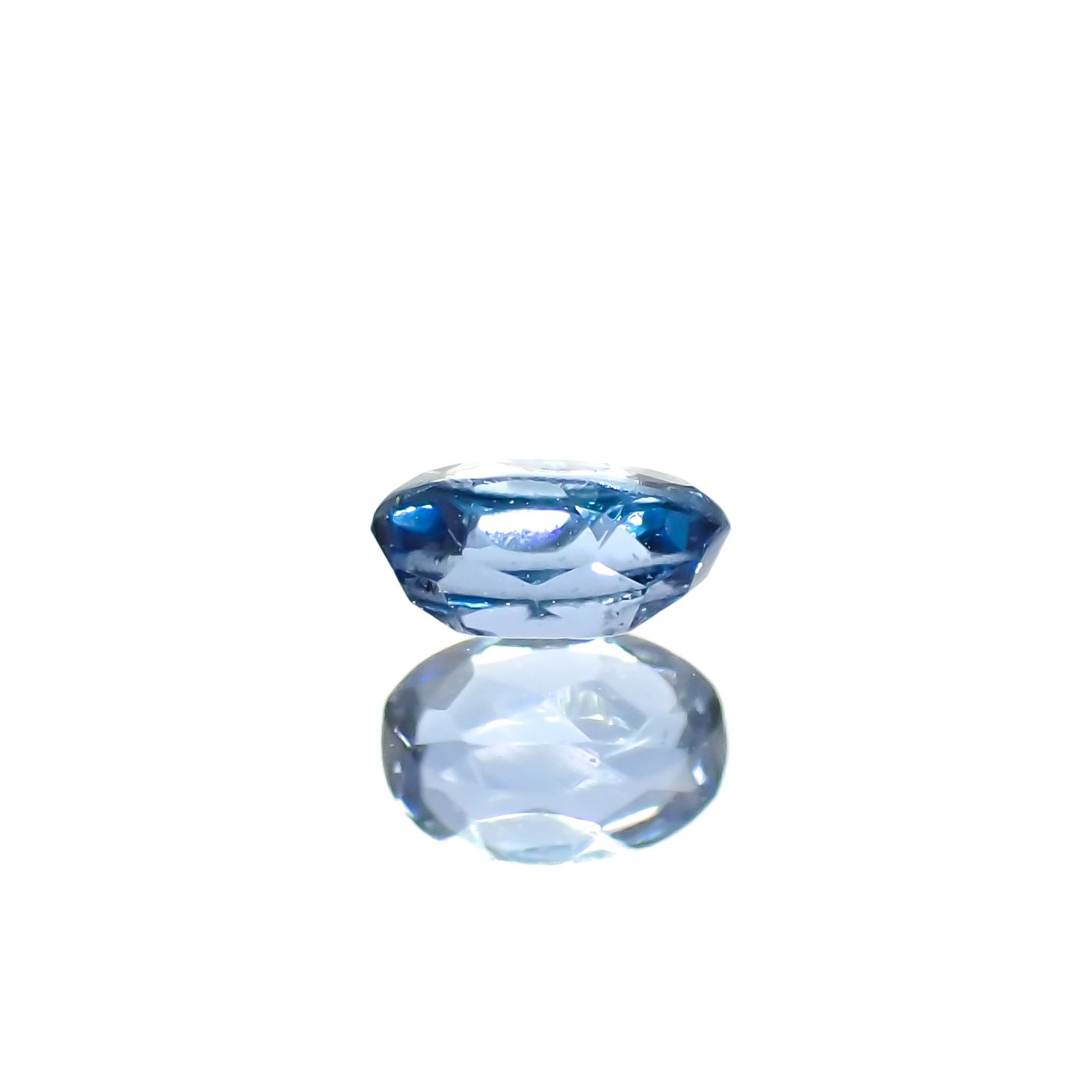タトゥーアクアマリン ブラジル・ミナスジェライス州タトゥー鉱山産 0.14ct[240226065]4x2.7mm前後