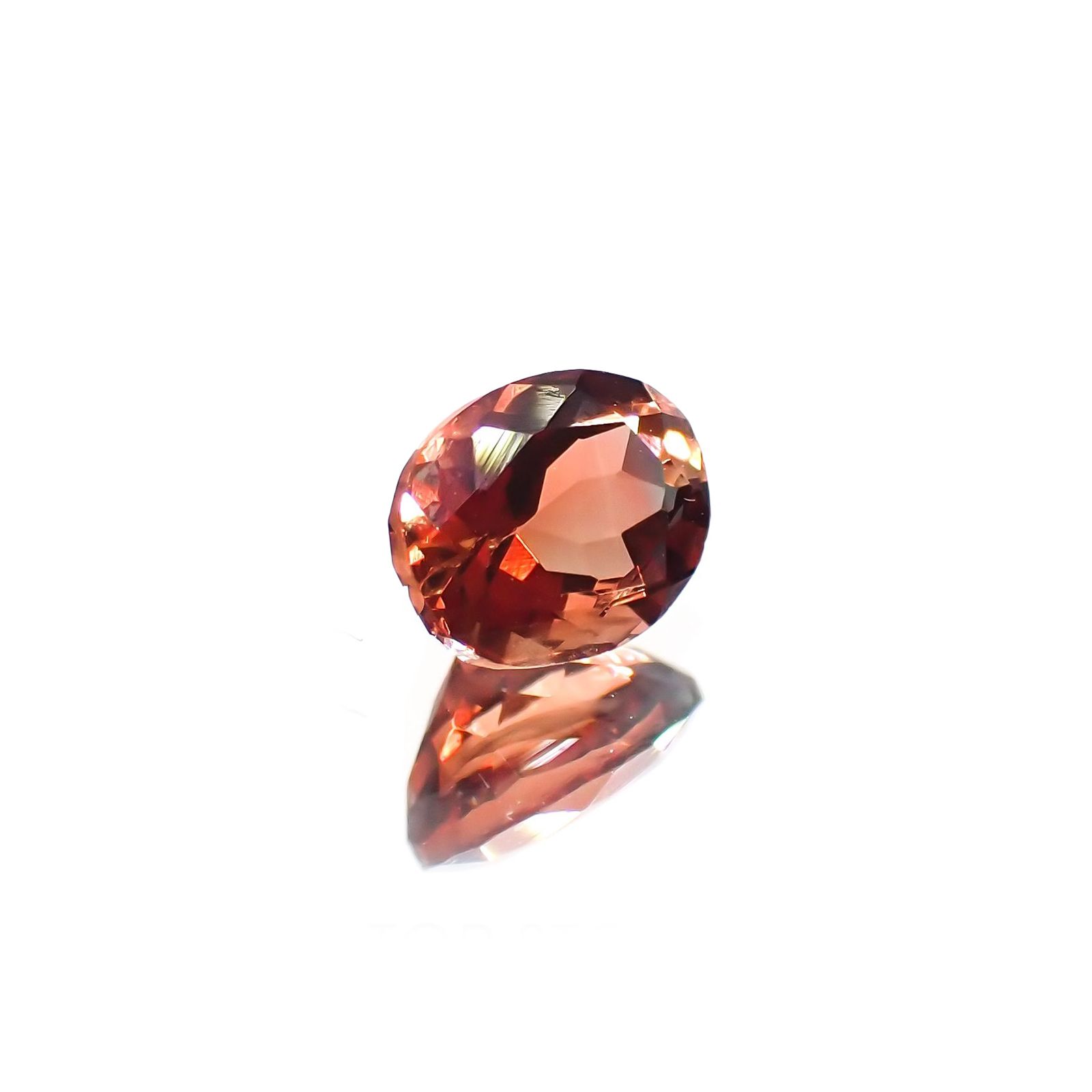 アンデシン(宝石名アンデシン)チベット産 識別済 0.71ct / 6.4x5mm前後 [220115258]