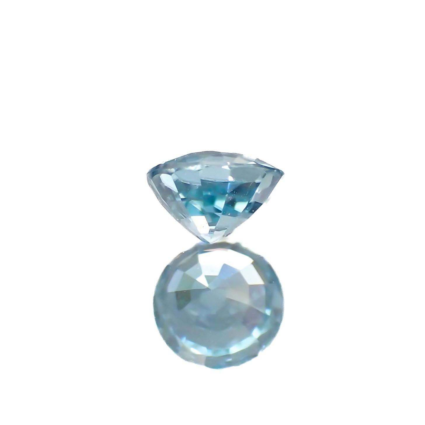 ブルージルコン(宝石名ブルー・ジルコン)カンボジア産 0.54ct 識別済[220716834]4.5x4.5mm前後