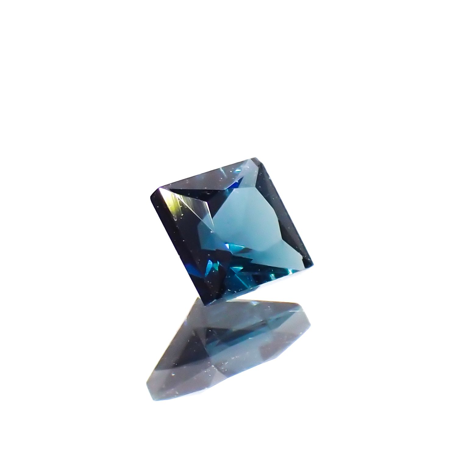 ◇プリンセスカット◇インディゴライト ブラジル産 0.19ct[230923521]3.1x3mm前後
