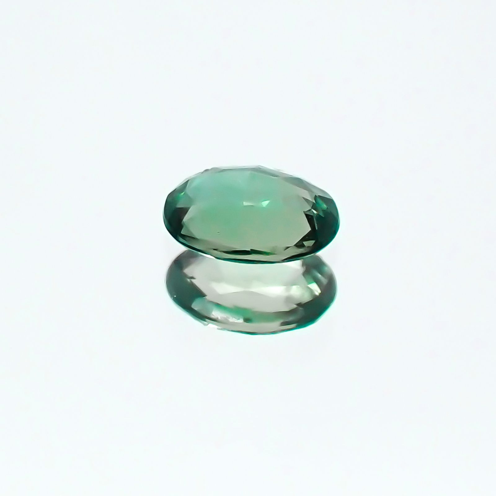 アレキサンドライト(宝石名アレキサンドライト) ブラジル産 0.12ct 識別済[20128456]3.6×2.7mm前後