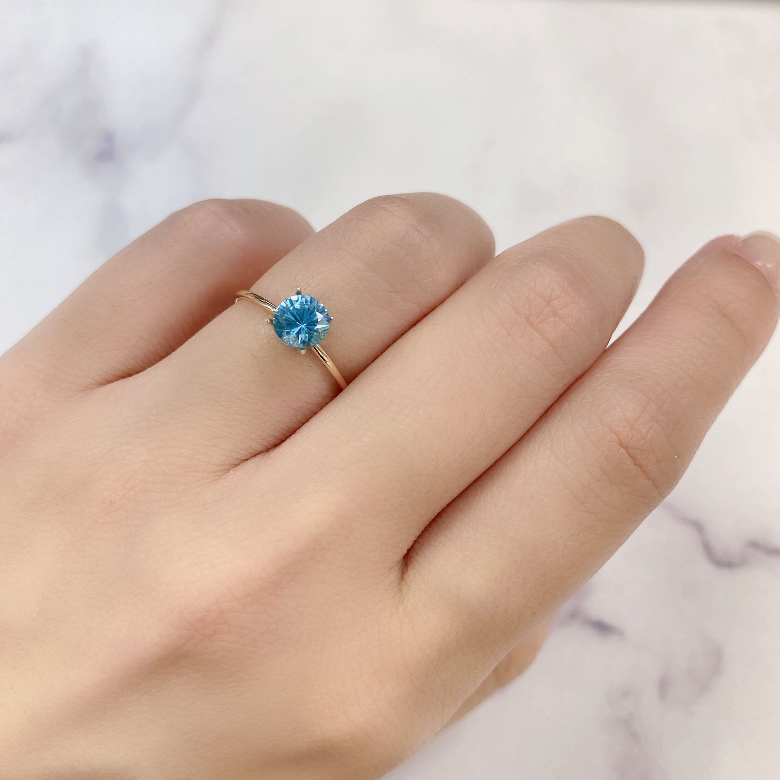 ブルージルコン(宝石名ジルコン) カンボジア産 1.21ct 識別済[211013439]6×6mm前後