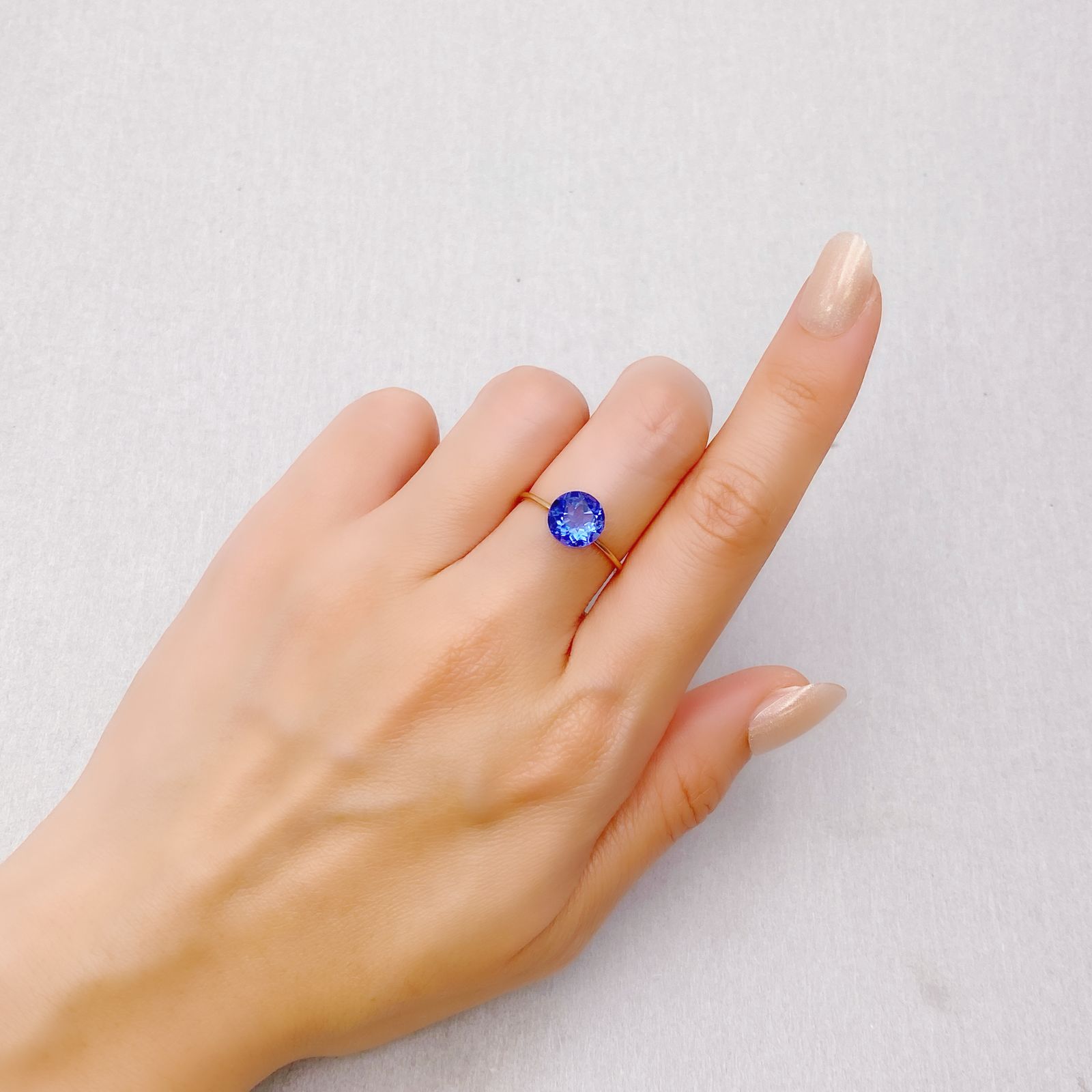 カラーチェンジフローライト ブラジル産 2.45ct [241229647]8.1x8.1mm前後