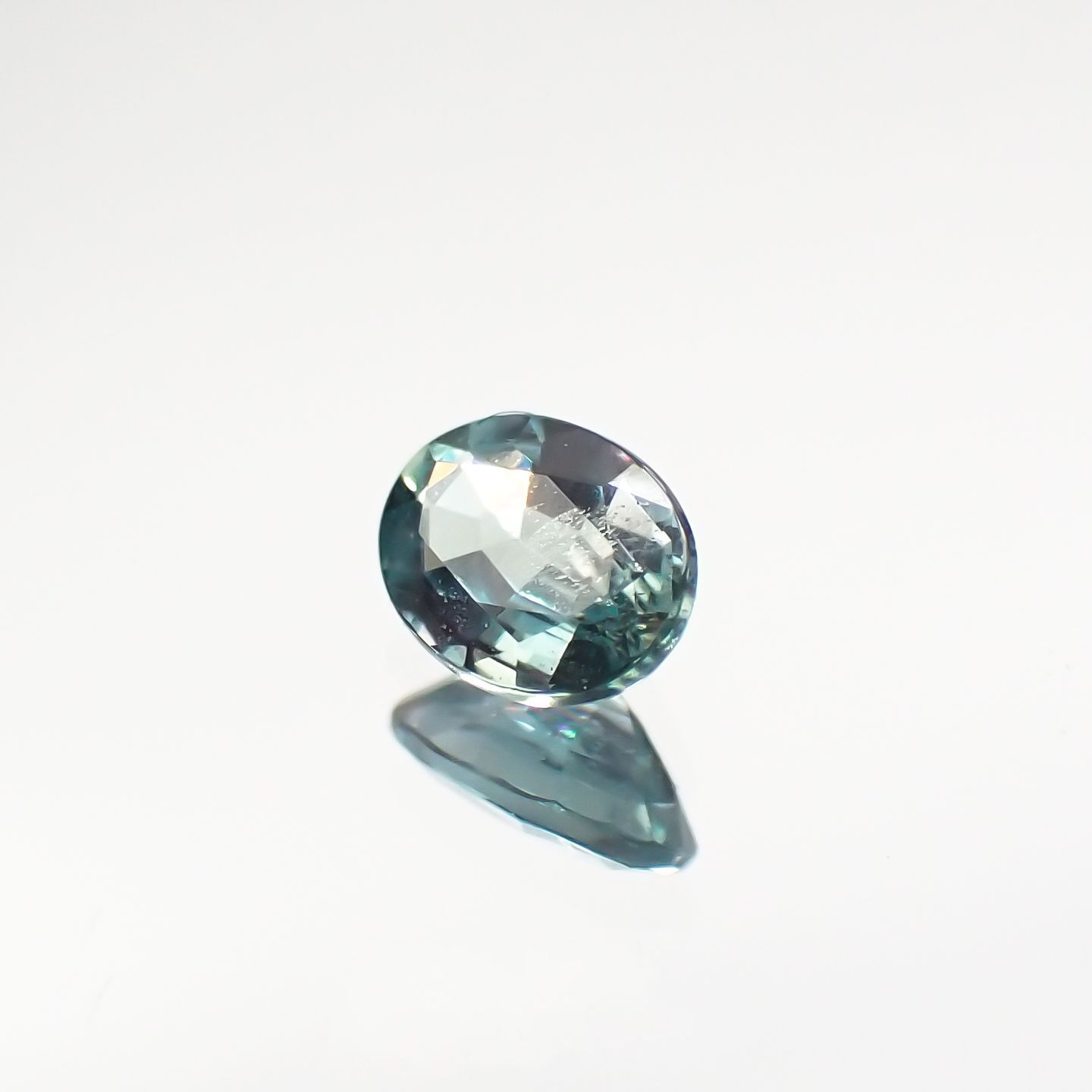 アレキサンドライト(宝石名アレキサンドライト) ブラジル産 0.12ct 識別済[210711869]3.6×2.5mm前後
