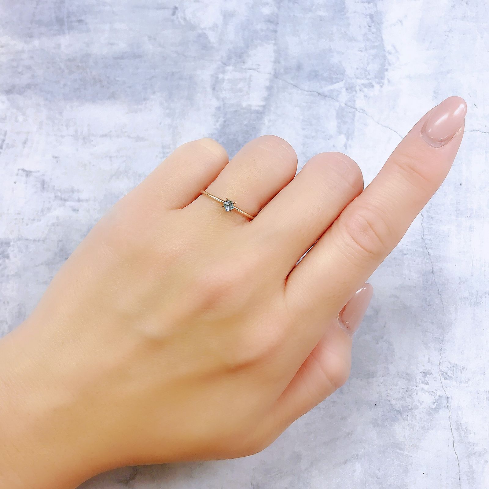 ◇プリンセスカット◇ブルーグリーンコーネルピン(宝石名コーネルピン)タンザニア産 0.092ct 識別済[221219239]2.2x2.2mm前後