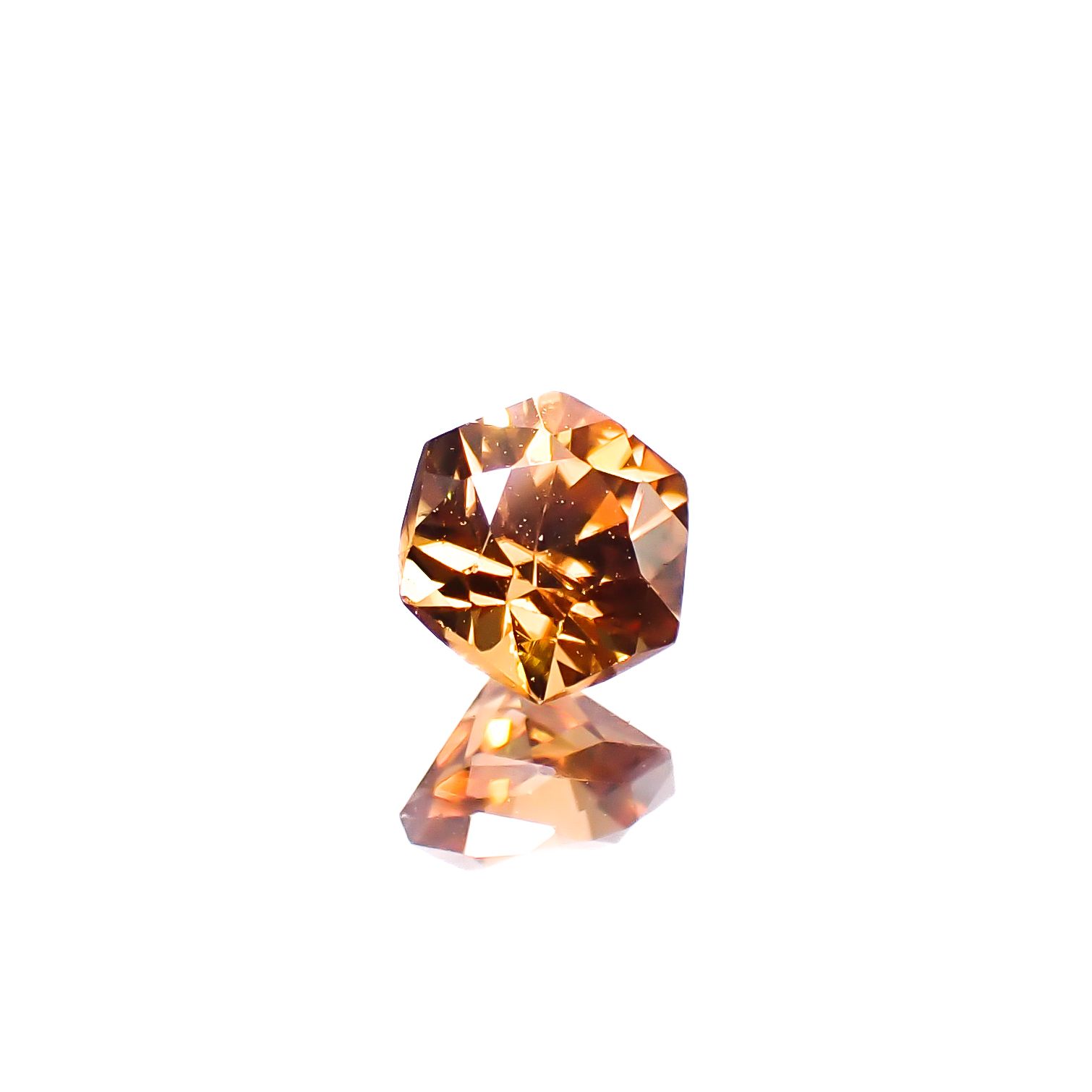 ◇ヘキサゴンカット◇オレンジジルコン(宝石名ジルコン)スリランカ/カンボジア産 0.42ct 識別済[241129492]3.8x3.8mm前後