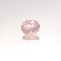 ディープローズクォーツ(宝石名ローズ・クォーツ)モザンビーク産 0.47ct 識別済[230722937]5.8x4.6mm前後