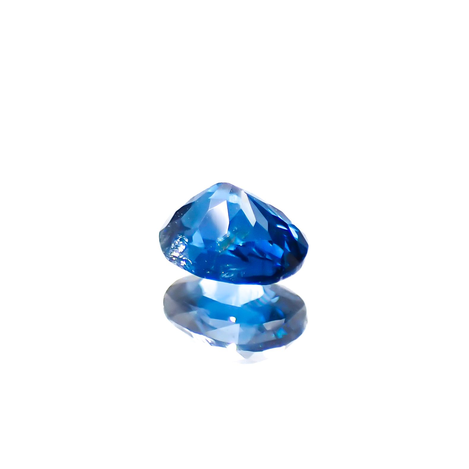 コバルトブルースピネル(宝石名ブルー・スピネル)タンザニア産 0.351ct ソ付(日独)[241229667]4.68x3.6mm前後