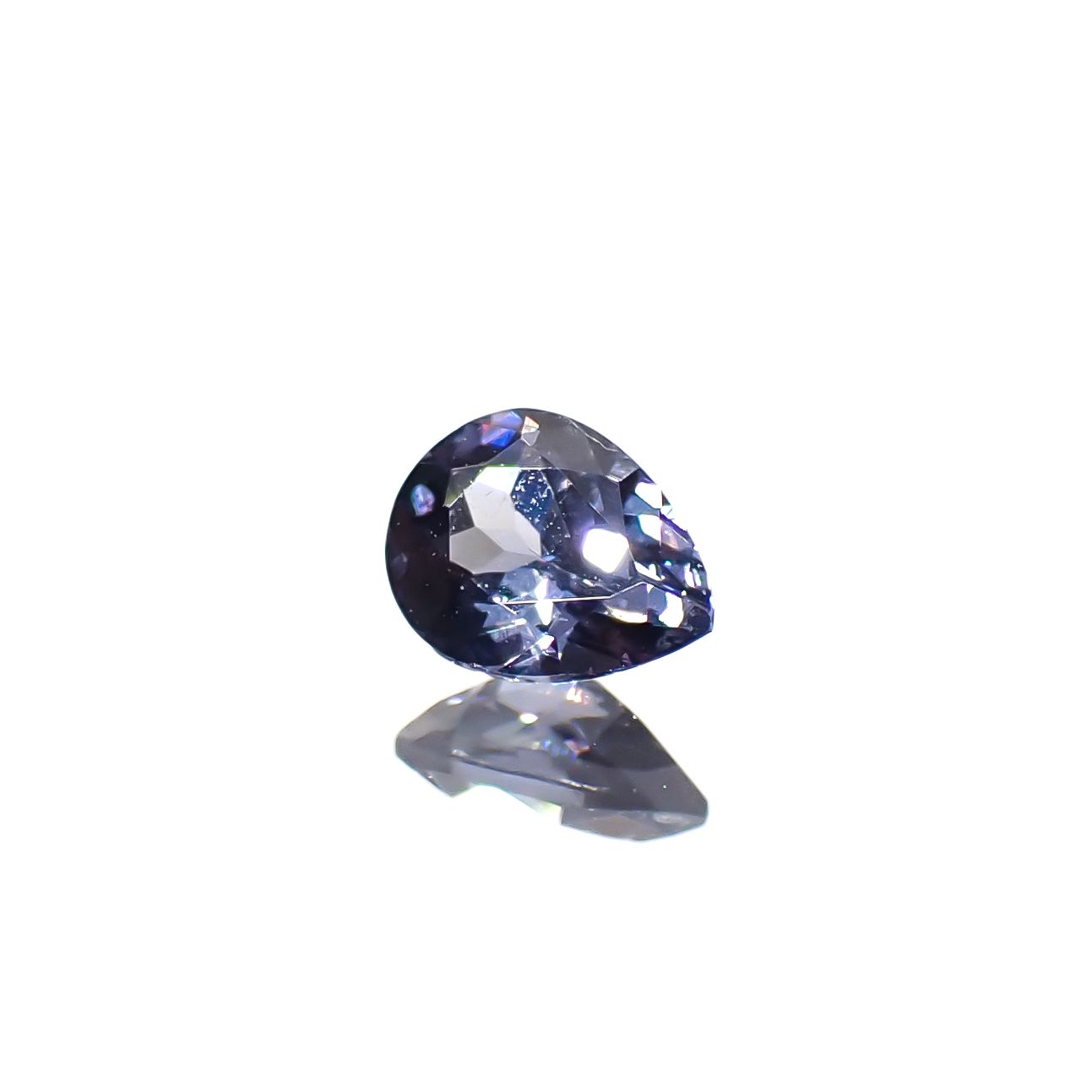 ベキリーブルーガーネット（カラーチェンジガーネット アレキタイプ） マダガスカル産 0.17ct [241029382]3.9x3.1mm前後