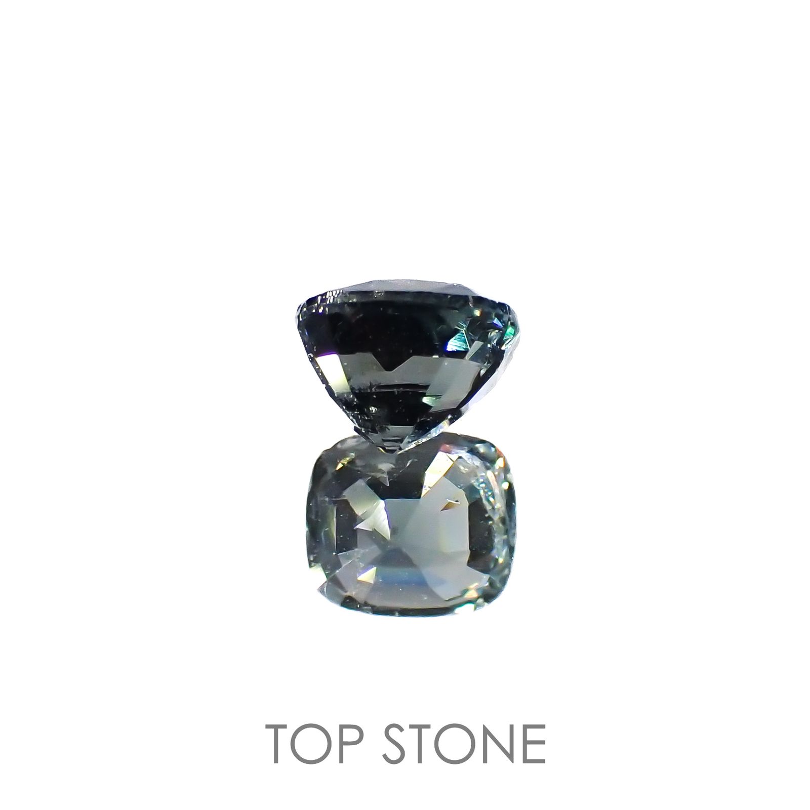 グレースピネル(宝石名スピネル)ビルマ/マダガスカル産 0.95ct 識別済[220716819]5.6x4.9mm前後