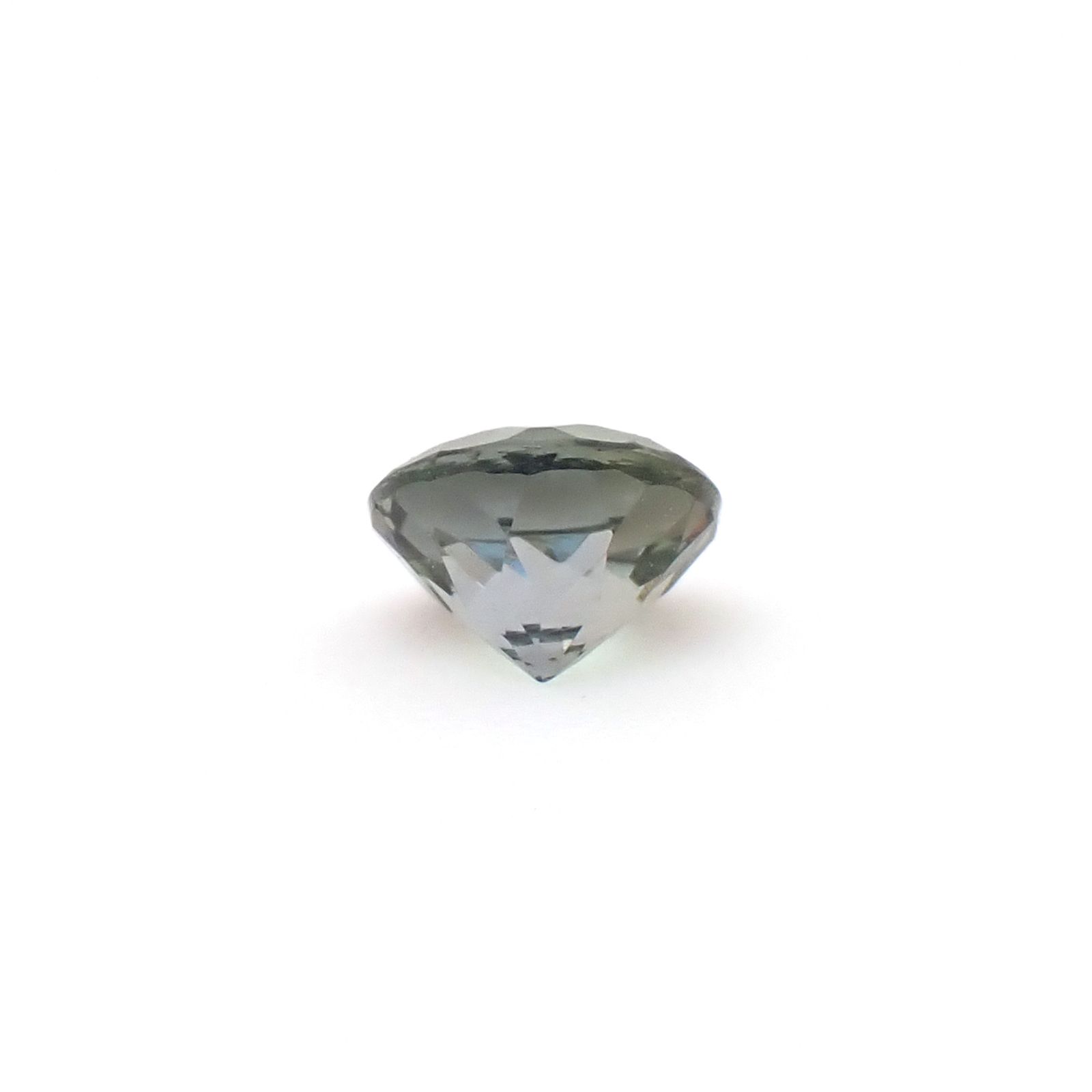 グリーンゾイサイト(宝石名ゾイサイト)タンザニア産 識別済 0.22ct / 3.7x3.6mm前後 [260932858]