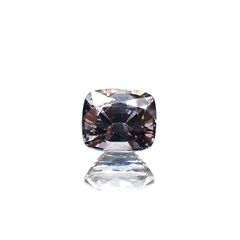 プラチナスピネル(宝石名スピネル) ビルマ産 1.108ct ソ付(彩珠)[250913320]6.3×5.4mm前後