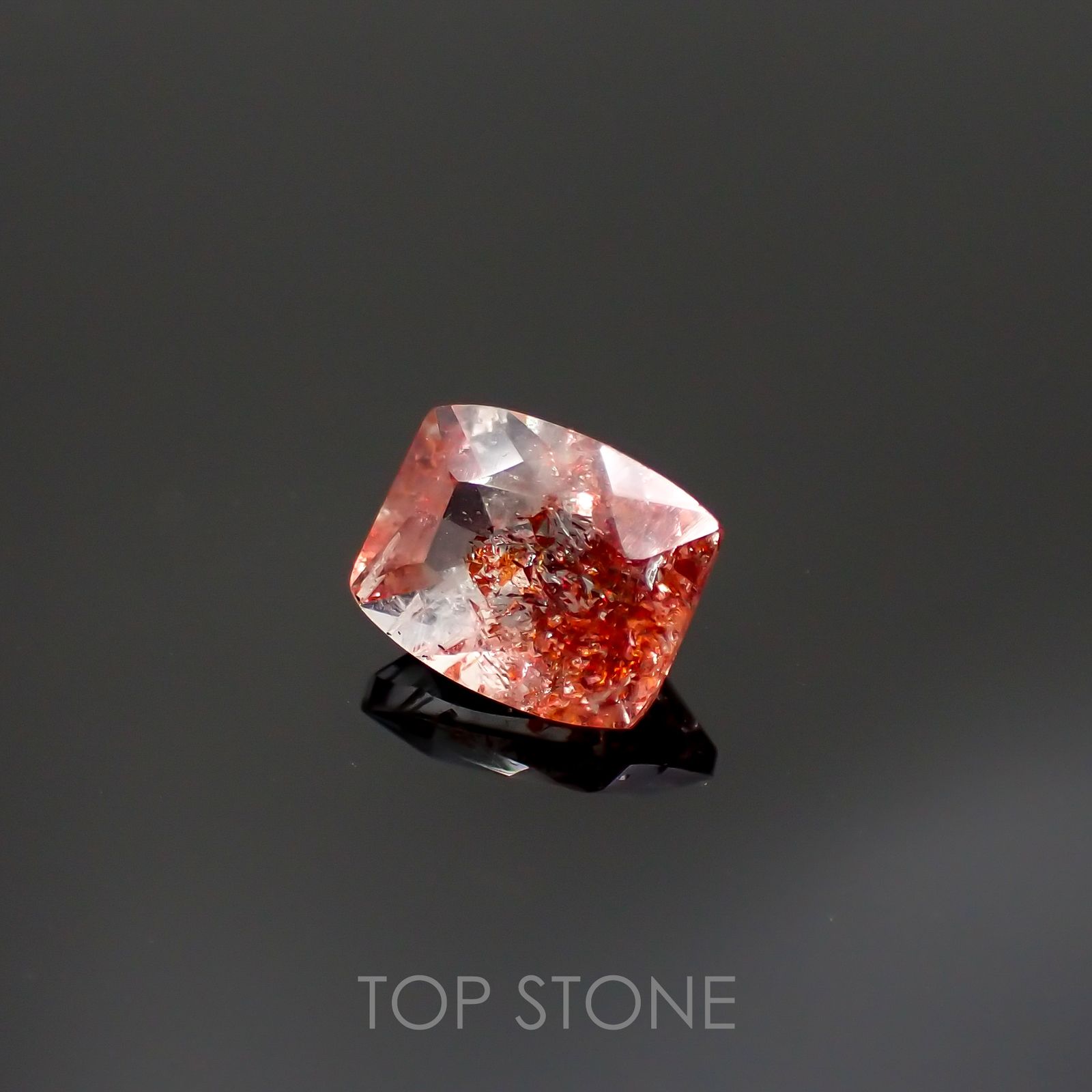 ファイヤークォーツ ナイジェリア産 1.46ct[220114749]7.7x6.3mm前後