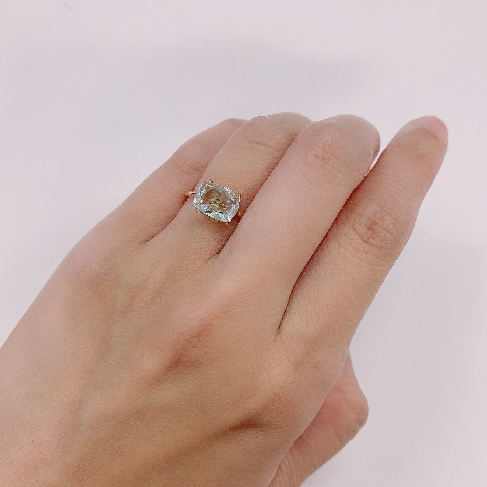 オーロラアクアマリン ブラジル産 ルース 1.4ct[210812712]8.6×6.5mm前後