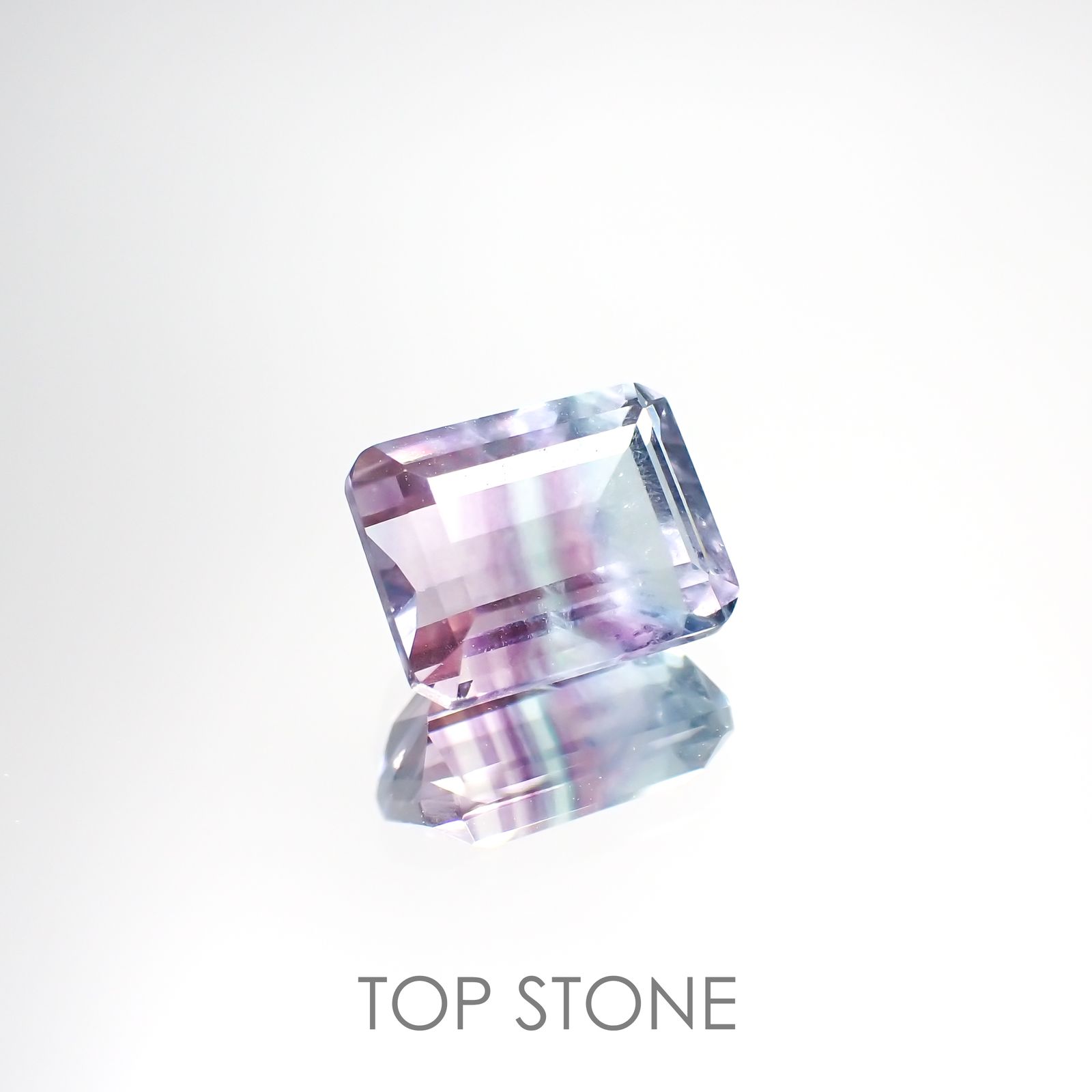 バイカラーフローライト ブラジル産 ルース 4.18ct[210913214]10×7.8mm前後