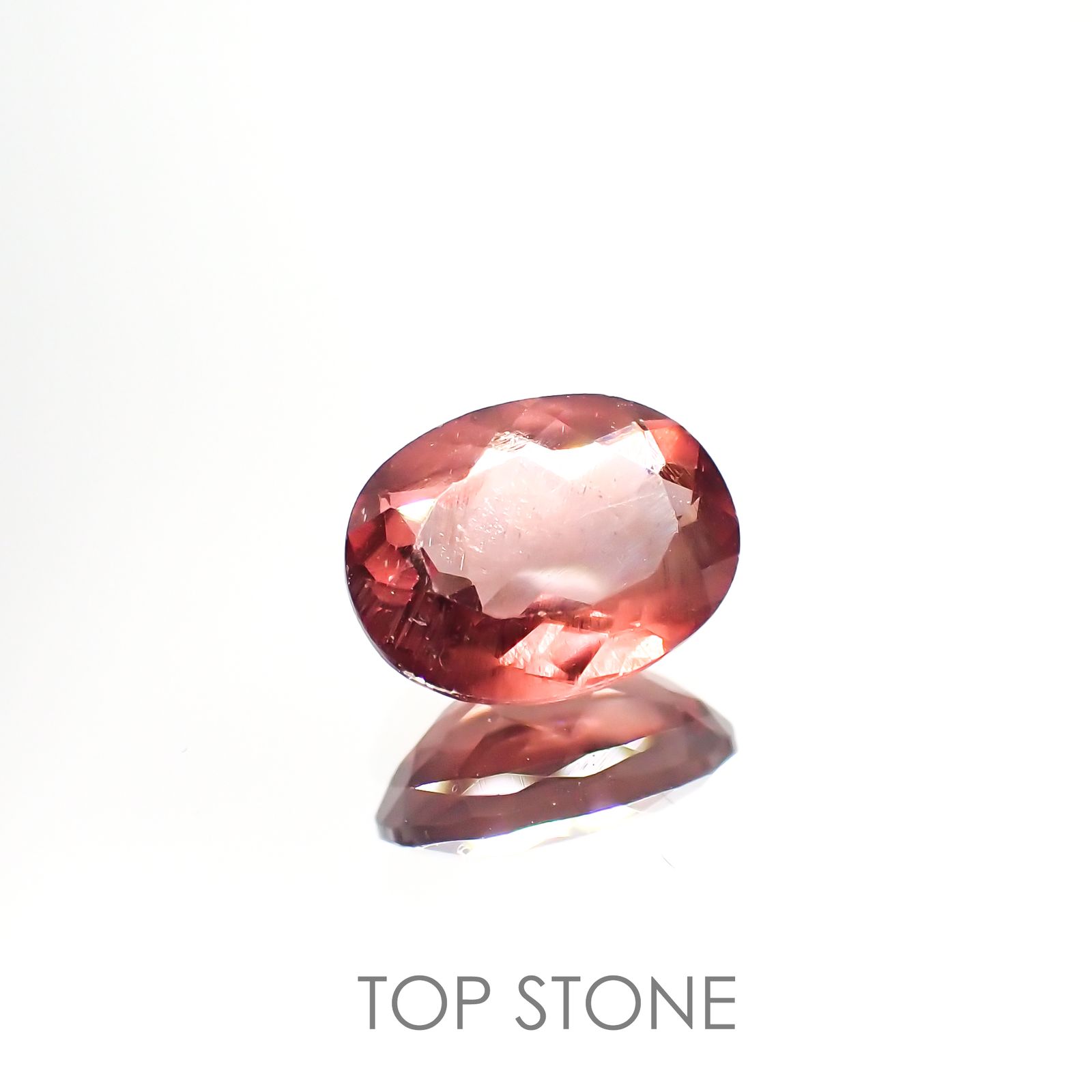 ピンクアパタイト(宝石名アパタイト) ブラジル産 1.53ct 識別済[210913009]8.4×6.3mm前後