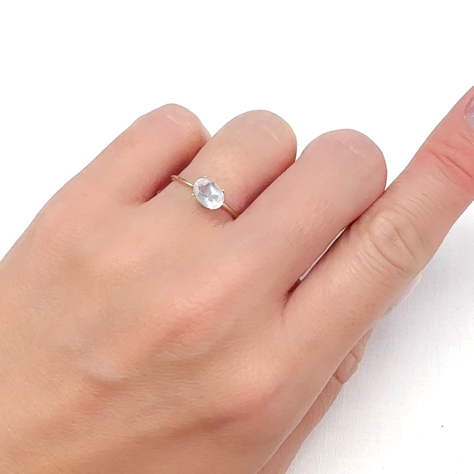 ムーンストーン(宝石名オーソクレース)インド/スリランカ産 0.67ct 識別済[240527734]7x5mm前後