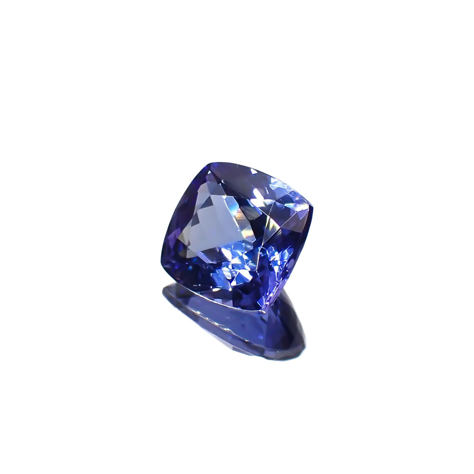 タンザナイト(宝石名タンザナイト)タンザニア産 4.20ct 識別済[221119010]9.9x9.3mm前後