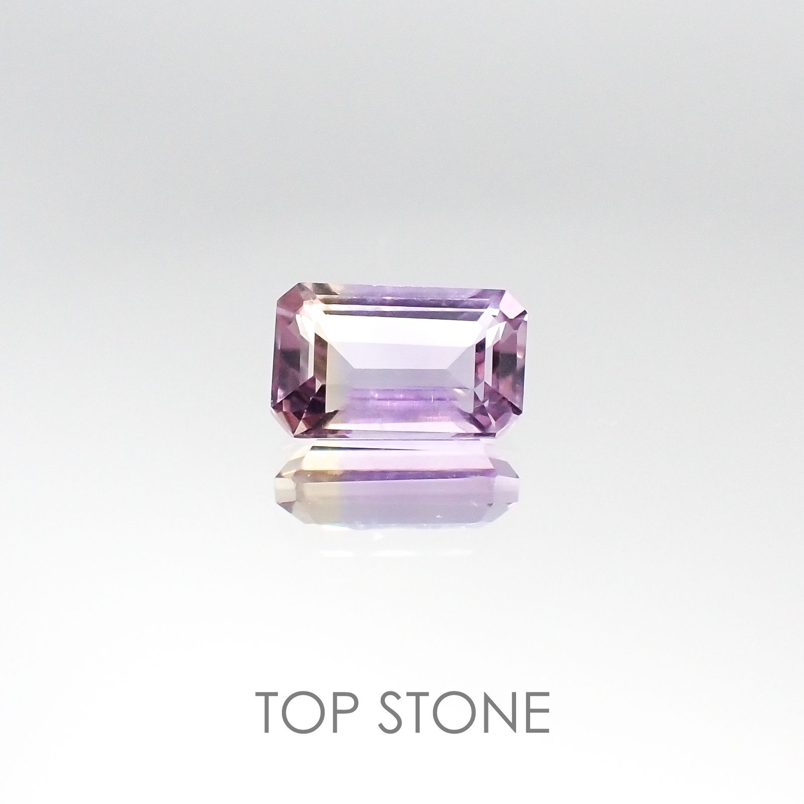 アメトリン(宝石名バイカラー・クォーツ/別名アメトリン) ボリビア産 1.09ct 識別済[20095355]7.8×4.8mm前後