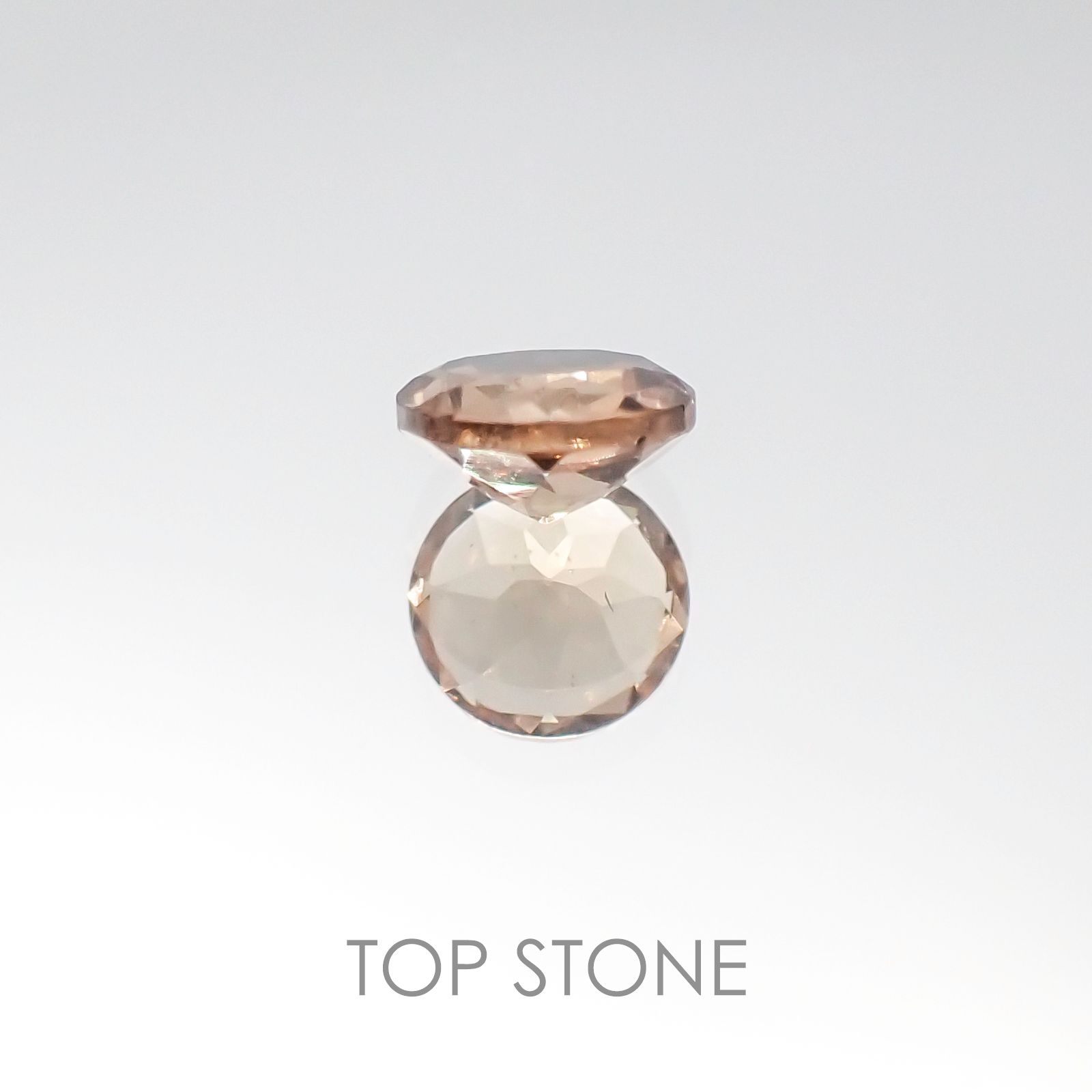 カラーチェンジマラヤガーネット(宝石名ガーネット) タンザニア・マヘンゲ産 0.58ct 識別済[20106084]5×5mm前後