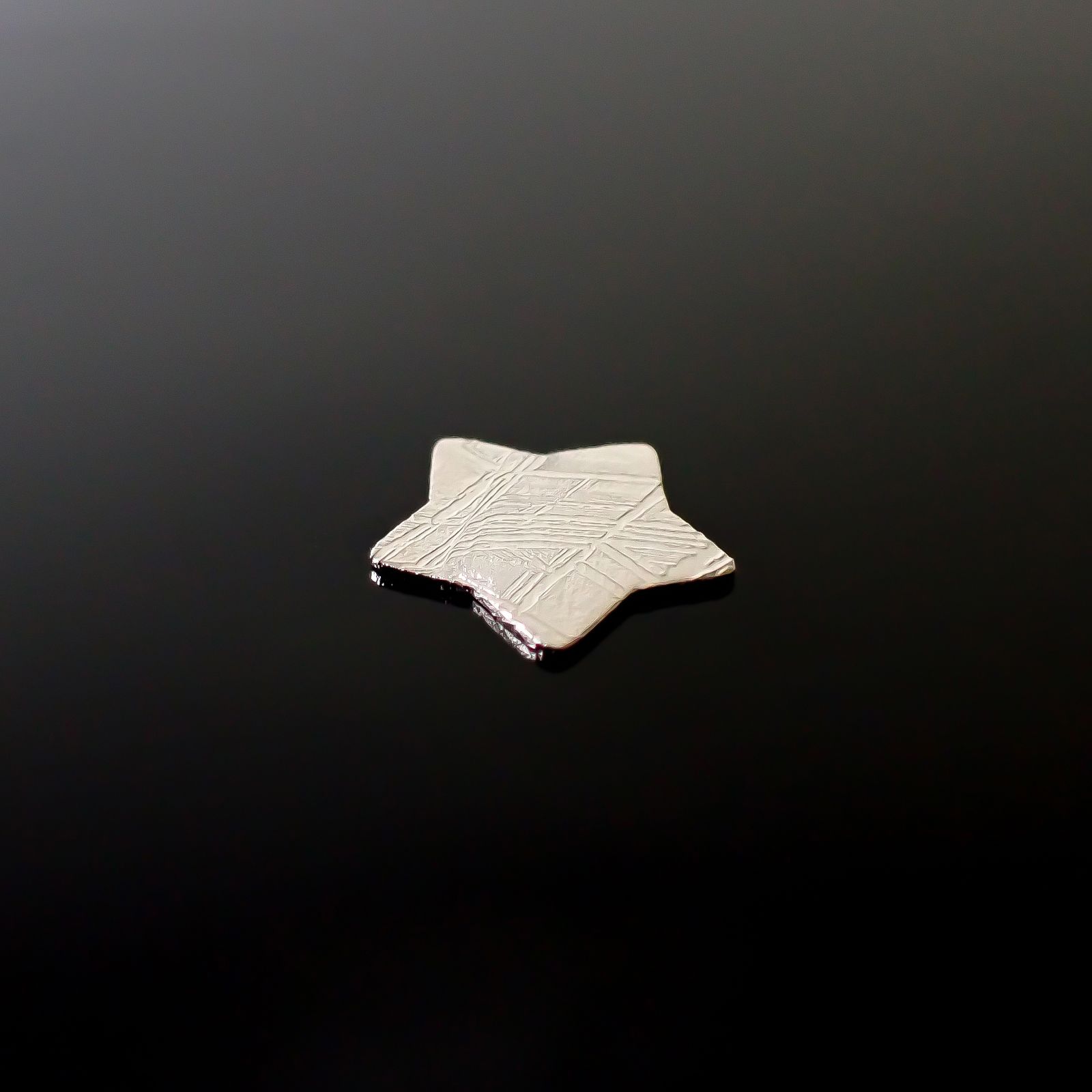 ◇カスタムカット・スター◇アルタイ隕石 発見地：中国 0.78ct [250129810]9.3x9.2mm前後