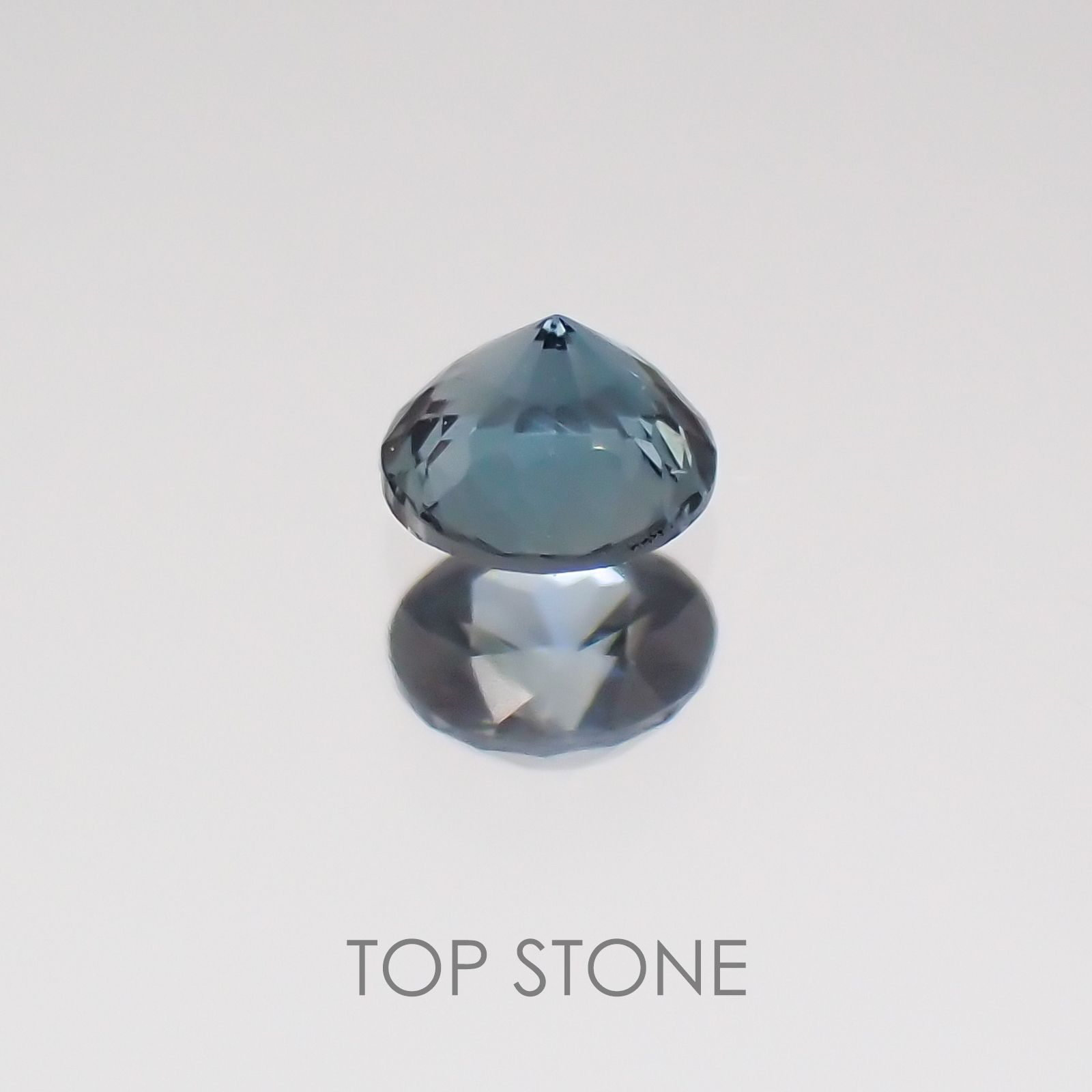 サファリン マダガスカル産 ルース 0.1ct[20128833]2.6×2.6mm前後
