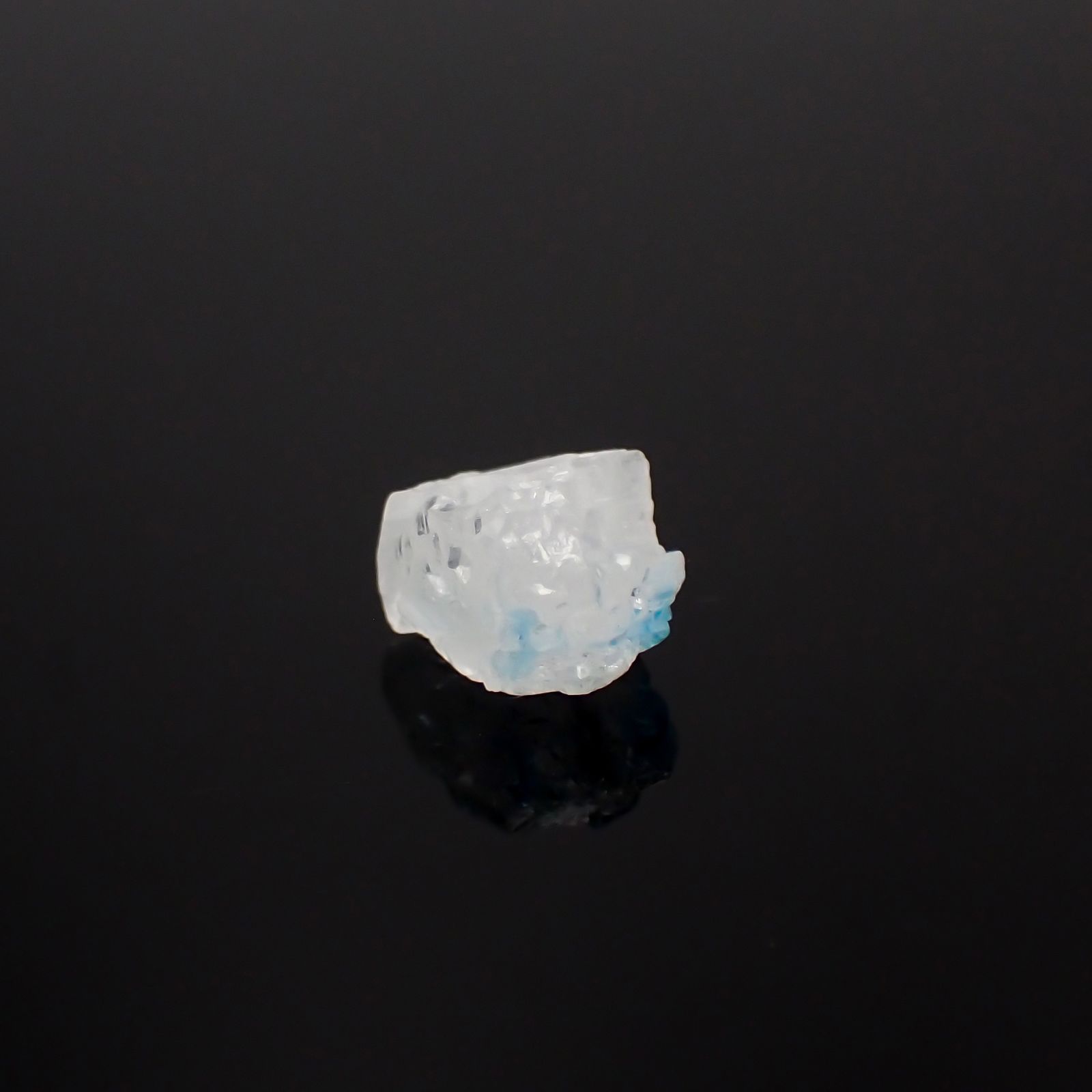 【ブラジル産】ユークレース原石 ユークレース 原石 ブラジル産 6.52ct[220115357]16x8.5mm前後