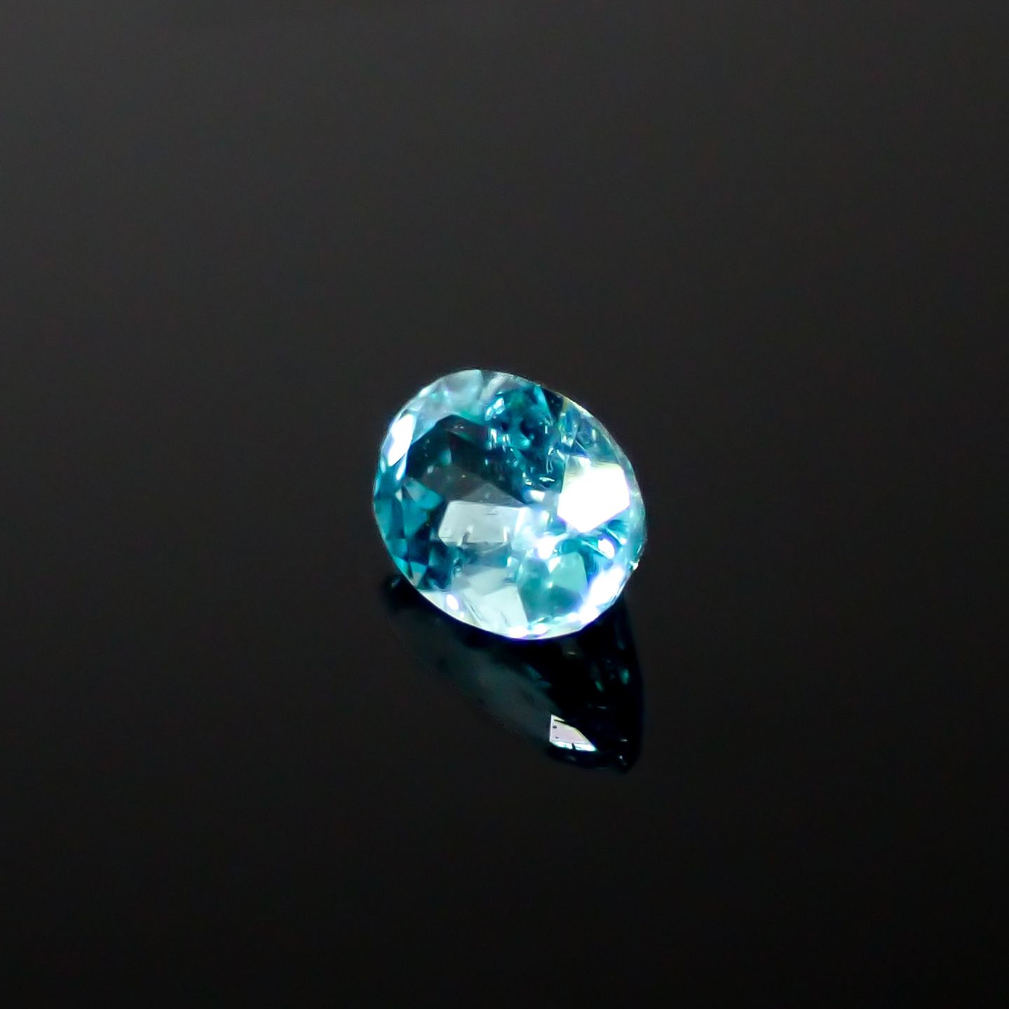 パライバトルマリン ブラジル産 0.11ct[240928746]3.5x2.4mm前後