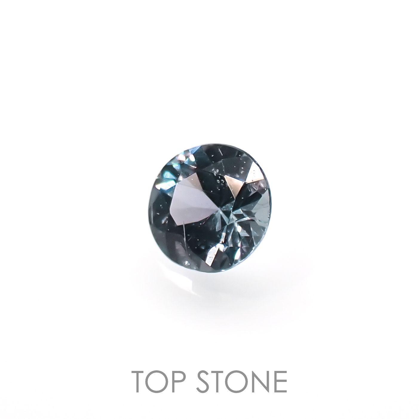 カラーチェンジガーネット アレキタイプ(宝石名ガーネット)マダガスカル・ベキリー産 0.078ct 識別済[221119055]2.6x2.6mm前後