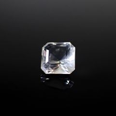 カラーレスフローライト フルオレッセンス イギリス産 2.73ct [250430157]7.8x7.4mm前後