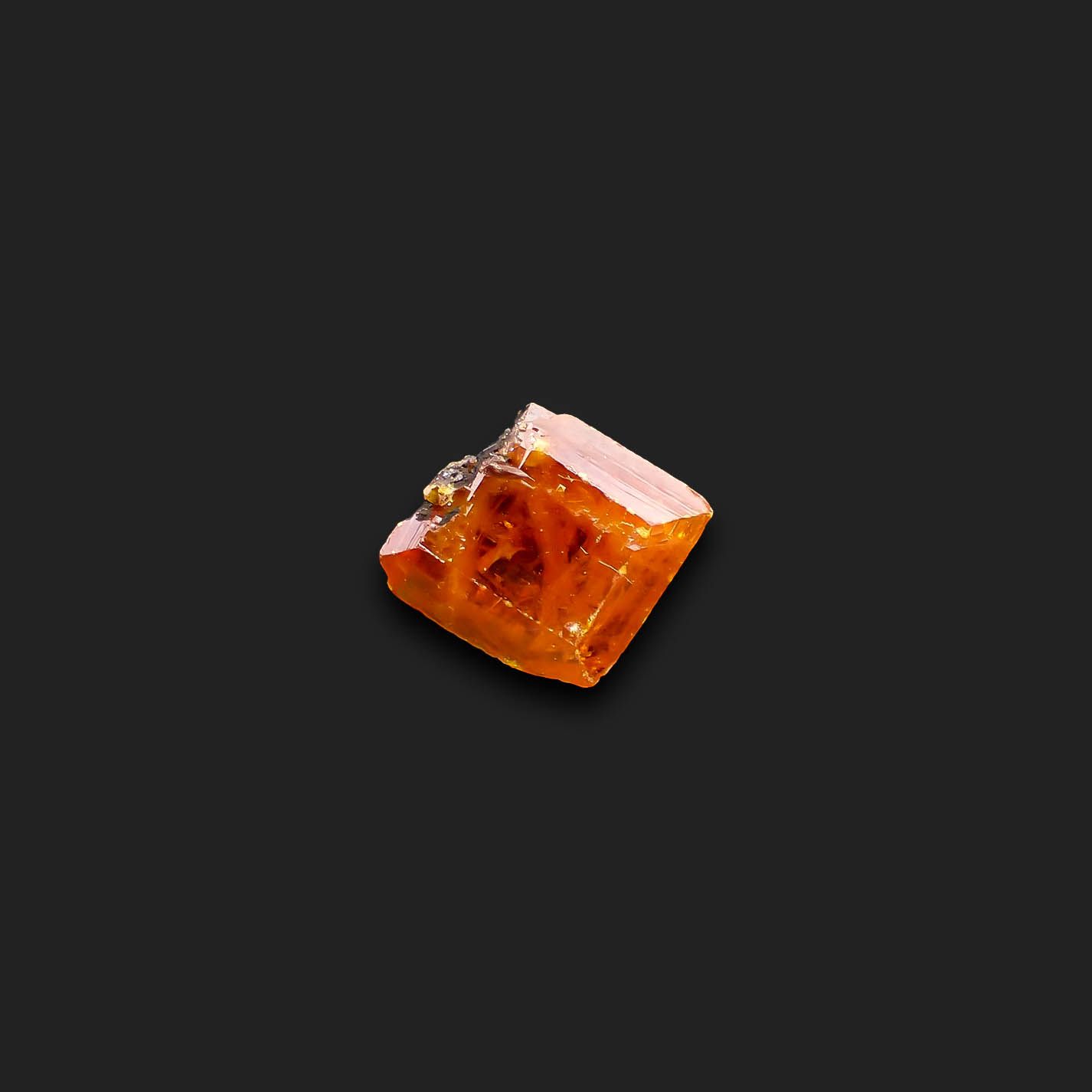 ウルフェナイト 原石 アメリカ・アリゾナ州・レッドクラウド鉱山産 6.96ct[230421824]11.2x10.9mm前後