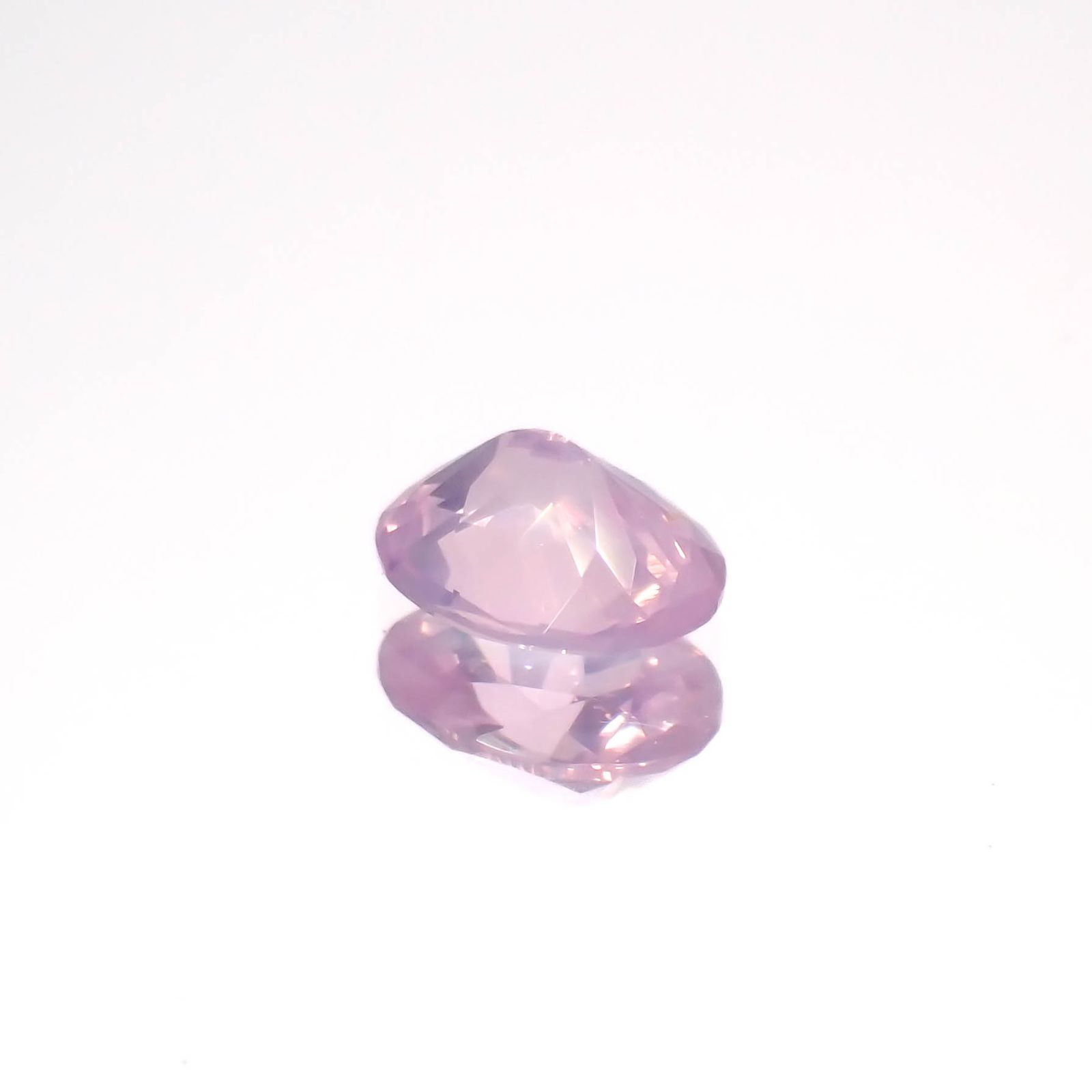 シルキーピンクサファイア 非加熱 ベトナム産 0.38ct[230722789]5.1x3.8mm前後