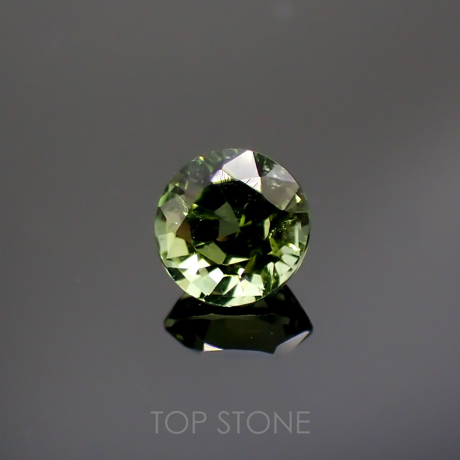 ミントトルマリン(宝石名グリーン・トルマリン) アフガニスタン産 0.51ct 識別済[211013613]5×4.9mm前後