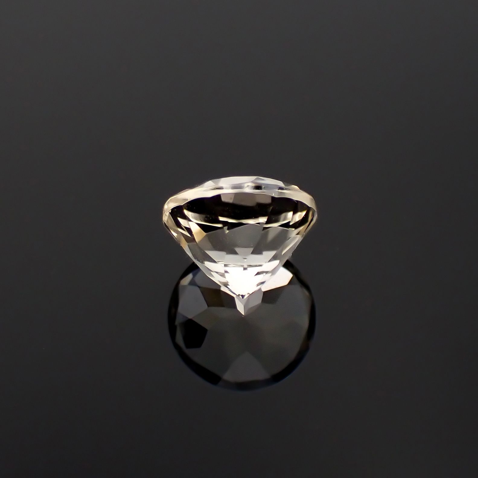 イエロースキャポライト フルオレッセンス(宝石名スキャポライト)タンザニア産 1.25ct 識別済[230722653]6.9x6.9mm前後
