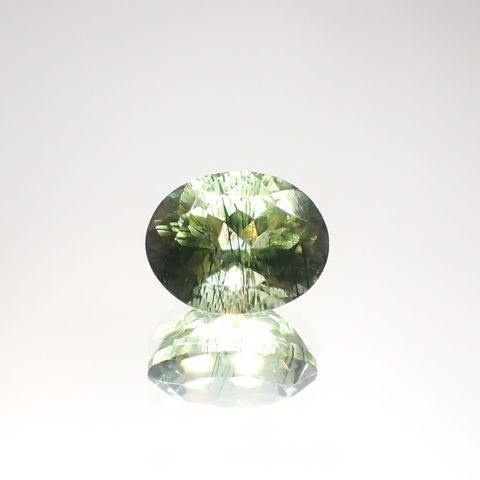 ルドウィジャイトインペリドット(宝石名ルードヴィッヒアイト・イン・ペリドット) パキスタン産 2.635ct ソ付(日独)[211013498]9.0×7.1mm前後
