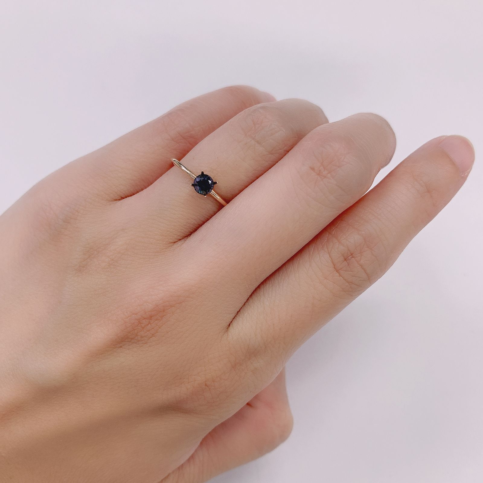 グレースピネル ビルマ産 ルース 0.32ct[210813130]3.9×3.9mm前後