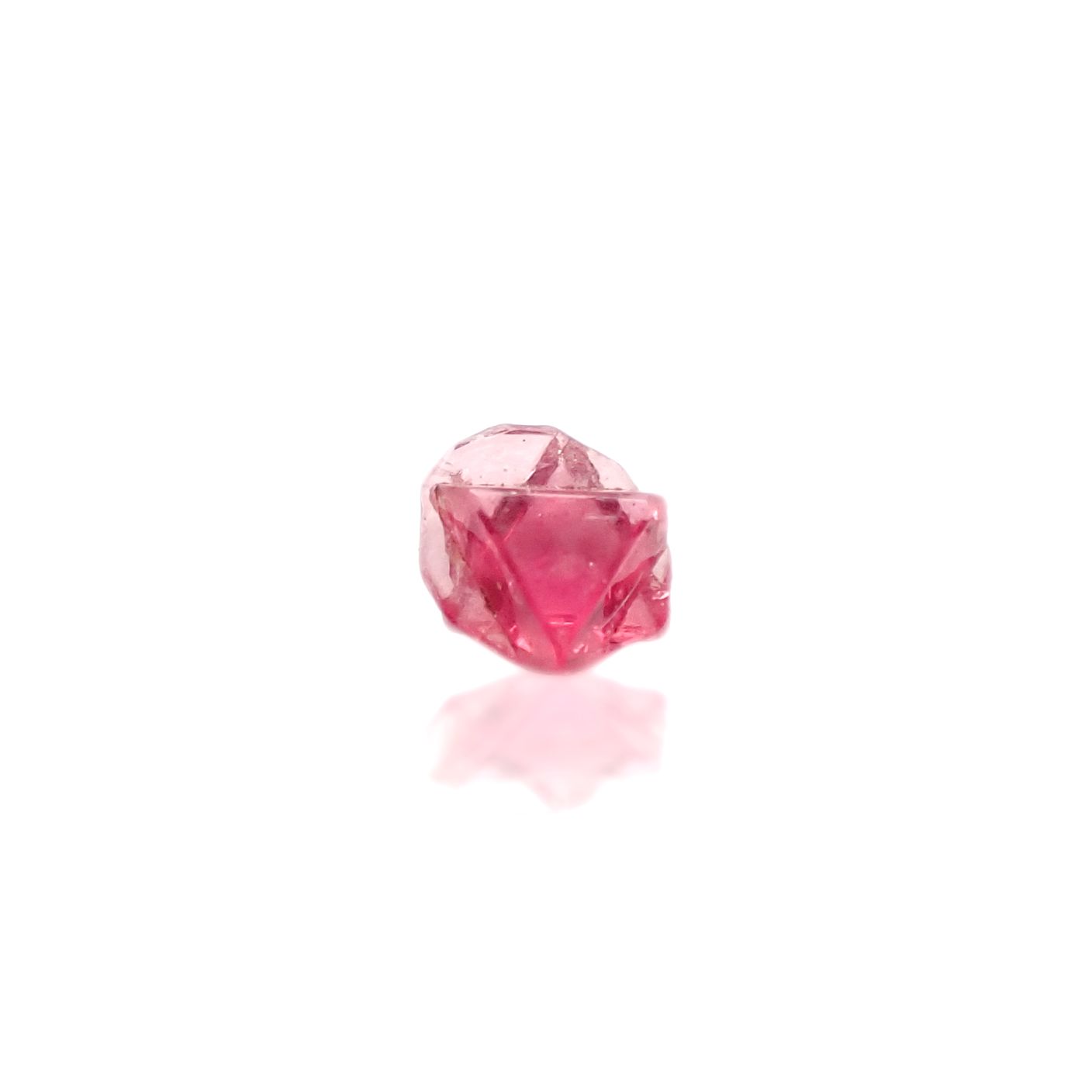 ツインクリスタルスピネル(スピネル式双晶) 原石 ビルマ産 0.10ct[240628434]2.7x2.5mm前後