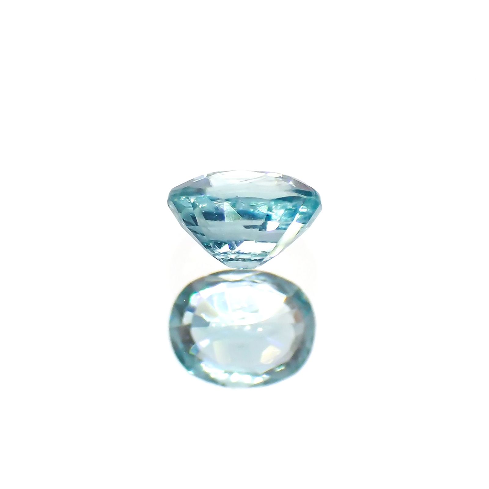 グランディディエライト(宝石名グランディディエライト)マダガスカル産 識別済 0.19ct / 3.8x3mm前後 [260414797]