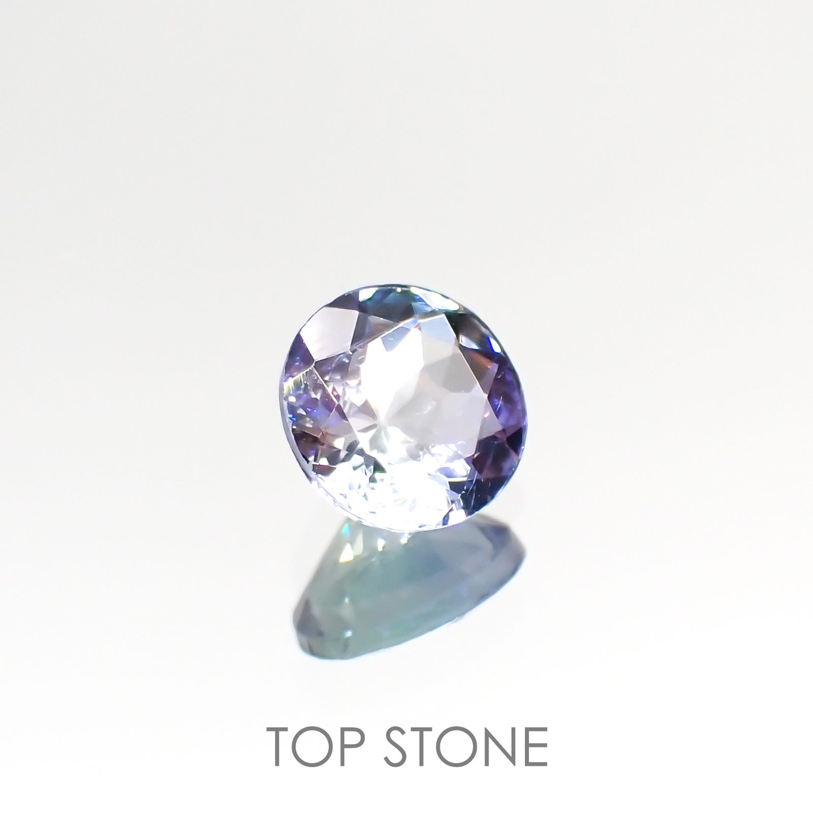 バイカラータンザナイト(ゾイサイト) タンザニア産 ルース 0.72ct[210912657]5.9×5.8mm前後
