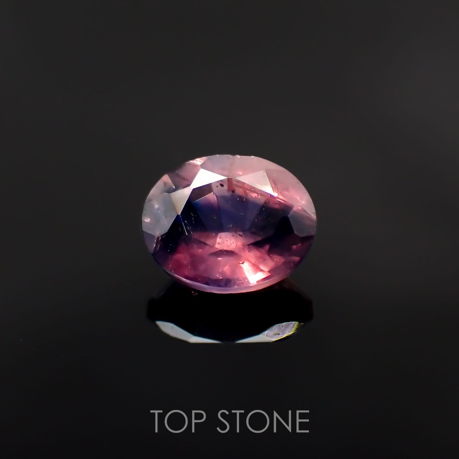 ウィンザーサファイア タンザニア・ウィンザー産 0.57ct[221018378]5.2x4.2mm前後