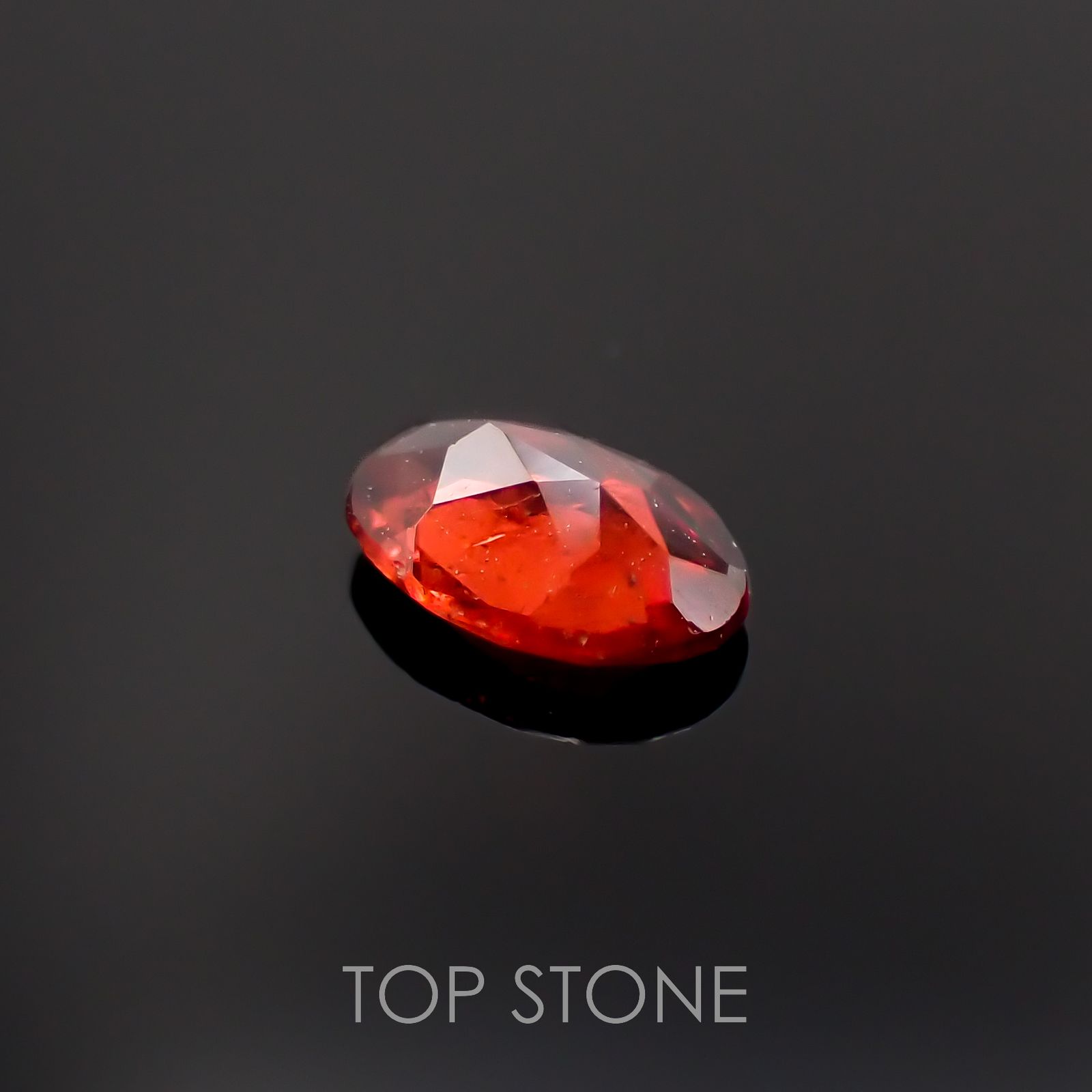 オレゴンサンストーン アメリカ・オレゴン州産 0.42ct[230119978]5.8x3.9mm前後