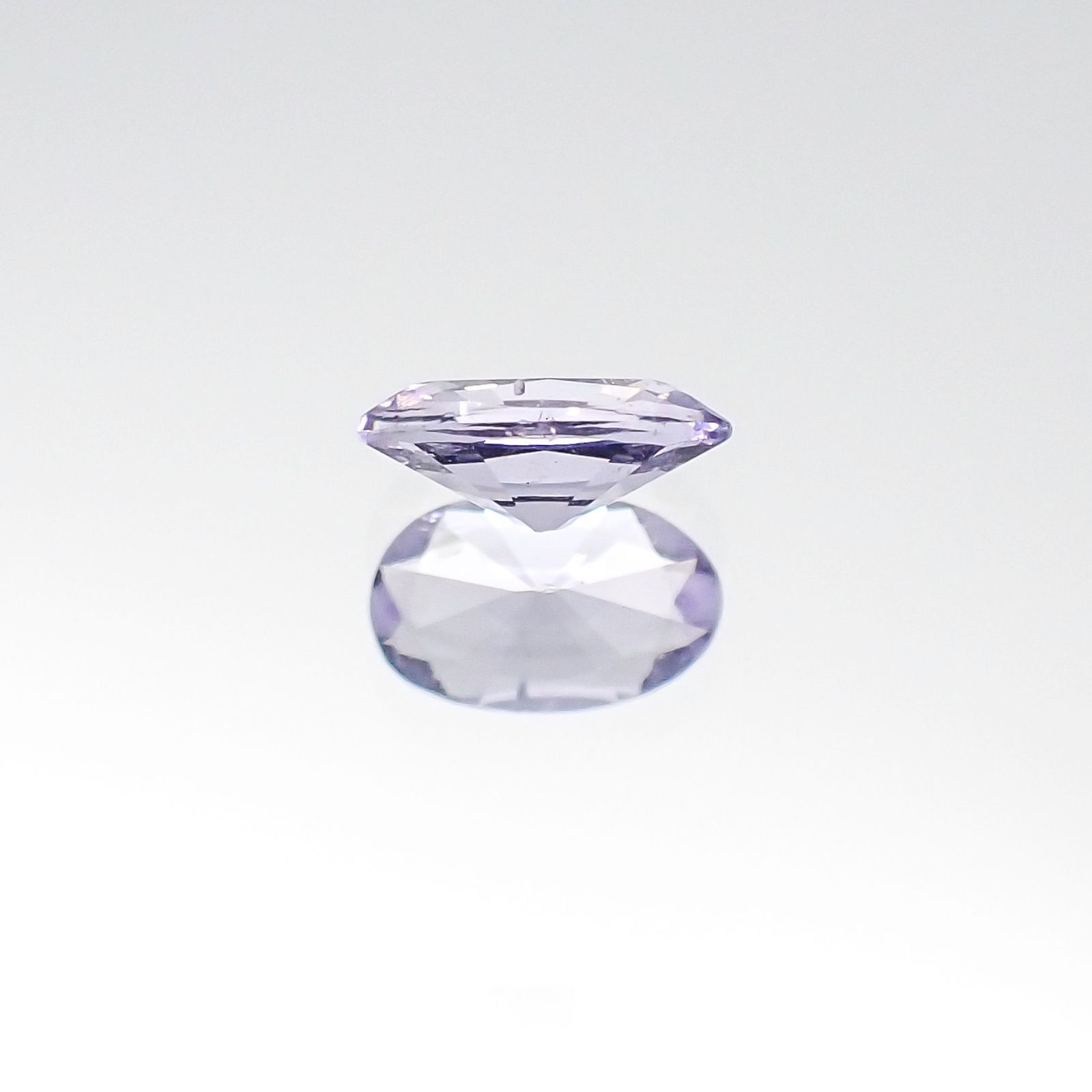 マリアライト(宝石名パープル・スキャポライト)タンザニア産 0.21ct 識別済[231023977]5.5x3.3mm前後