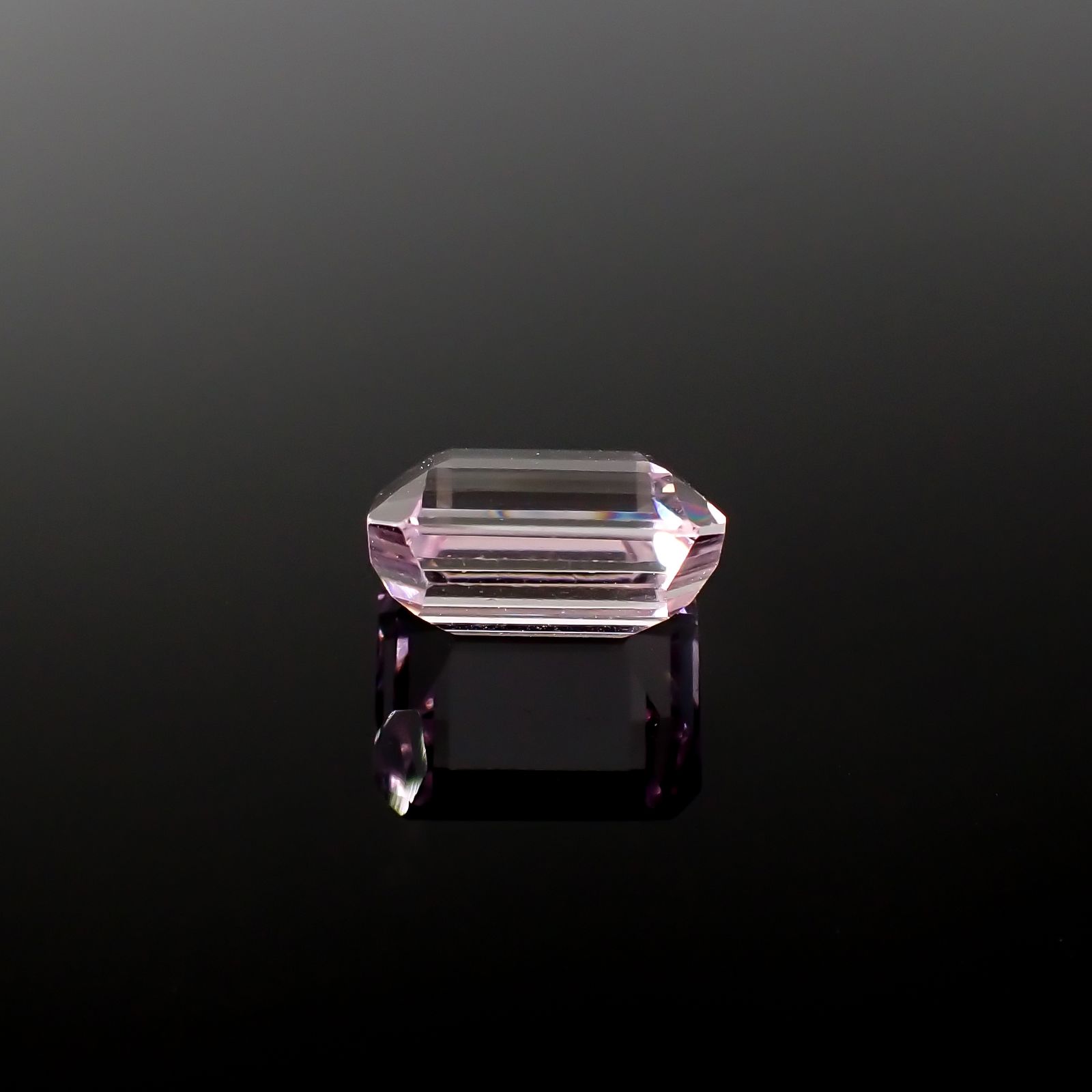 クンツァイト アフガニスタン産 7.64ct[231225145]11.9x10mm前後
