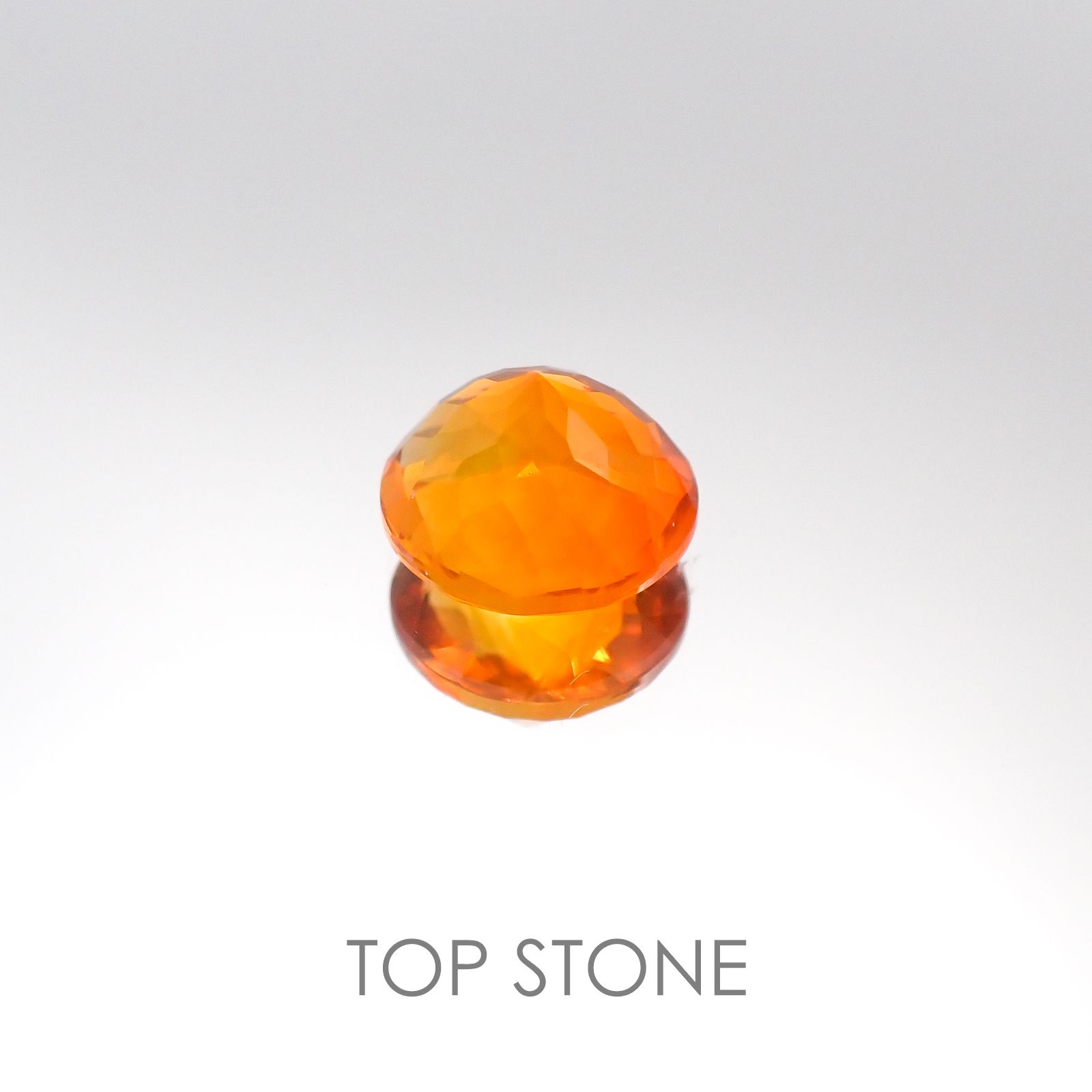ファイヤーオパール(宝石名ファイヤー・オパール)メキシコ産 1.53ct 識別済[220817299]8.3x8.2mm前後