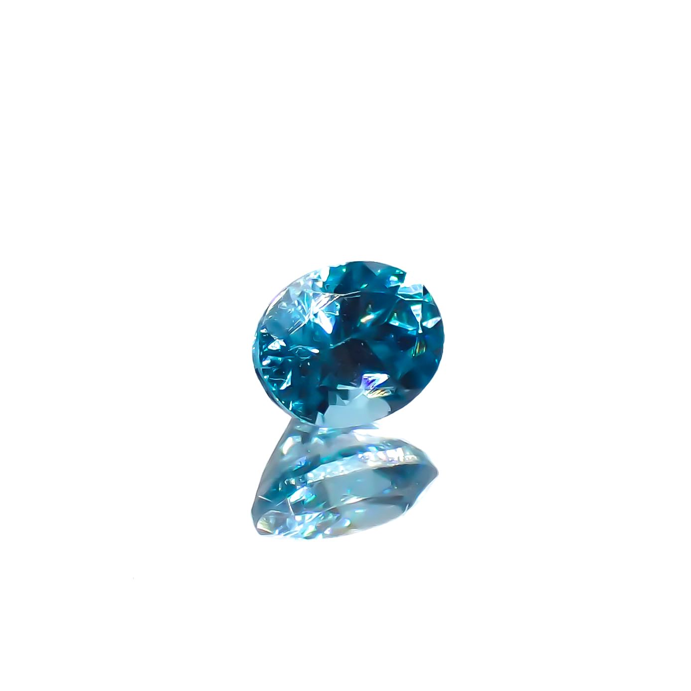 ブルージルコン カンボジア産 0.65ct[230823035]5.1x4mm前後