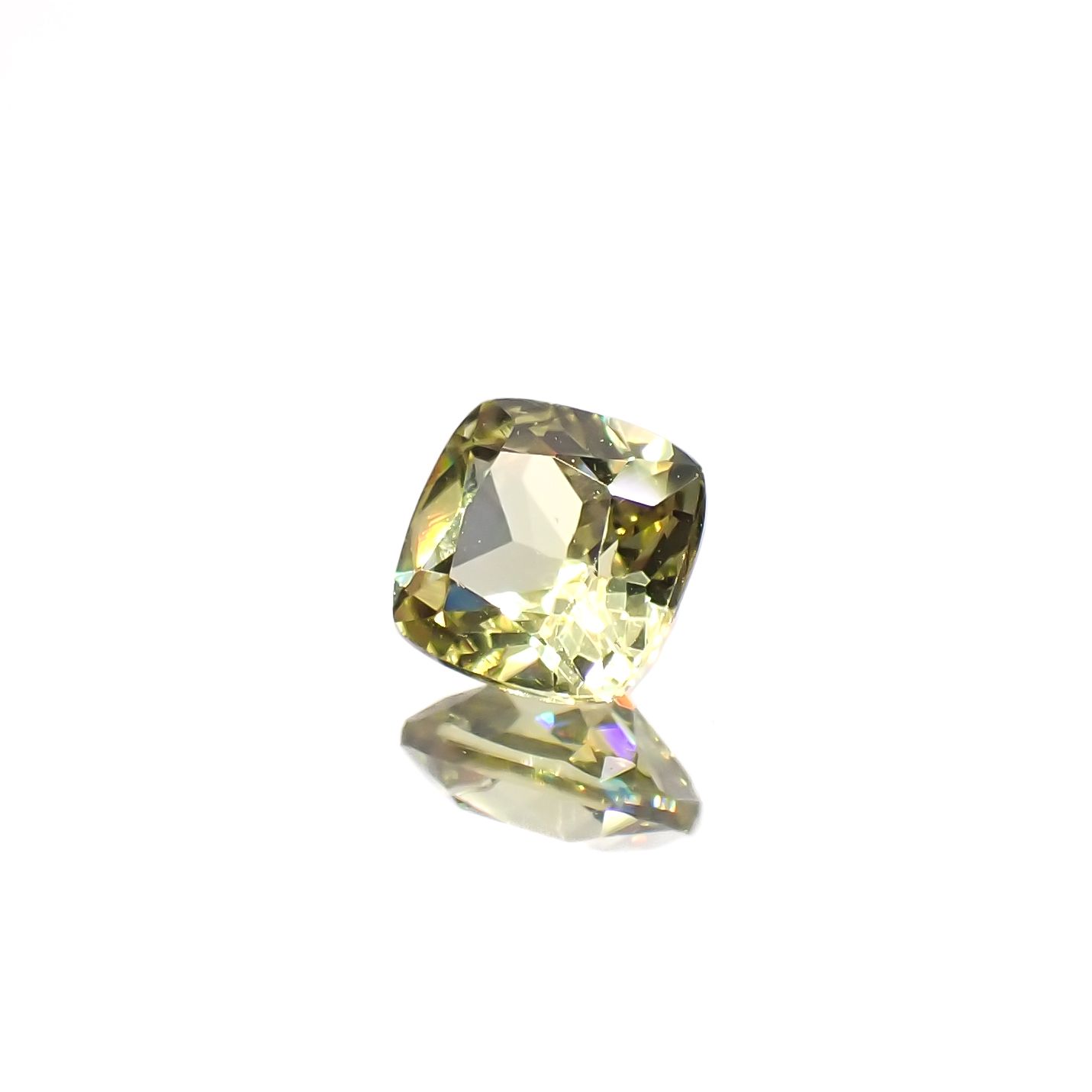 マリガーネット(宝石名グロッシュラー アンドラダイト・ガーネット)マリ共和国産 0.49ct 識別済[231124332]4.5x4.4mm前後