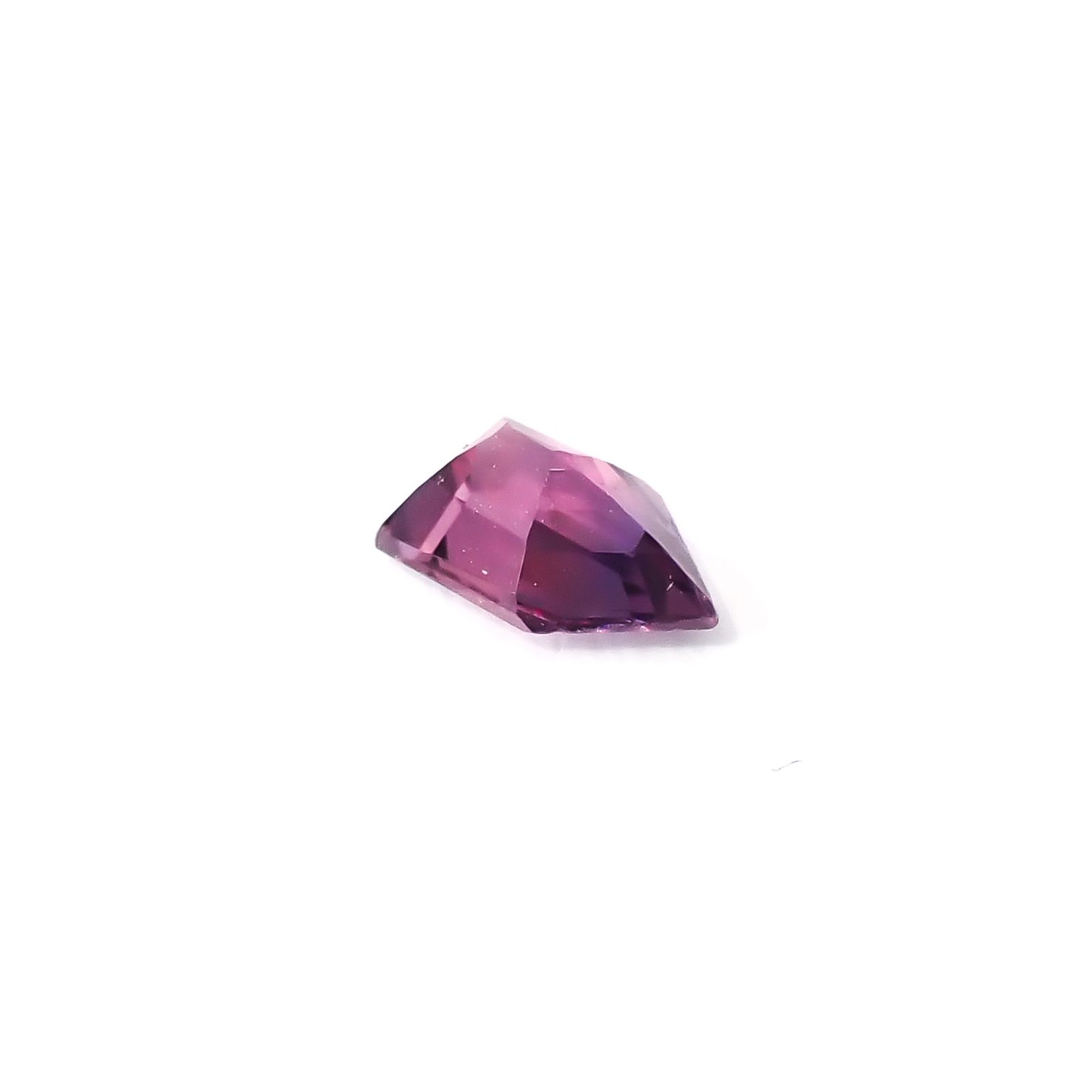 ◇カスタムカット◇ウィンザーサファイア タンザニア・ウィンザー産 0.17ct / 4.3x2.6mm前後 [260532135]