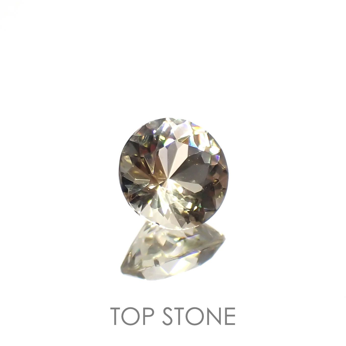 イエロースキャポライト(宝石名イエロー・スキャポライト)タンザニア産 0.43ct 識別済[221219401]5x5mm前後