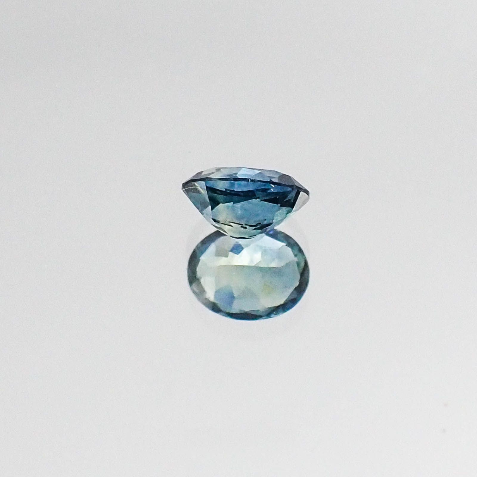 モンタナサファイア アメリカ産 ルース 0.39ct[20073893]5×3.8mm前後