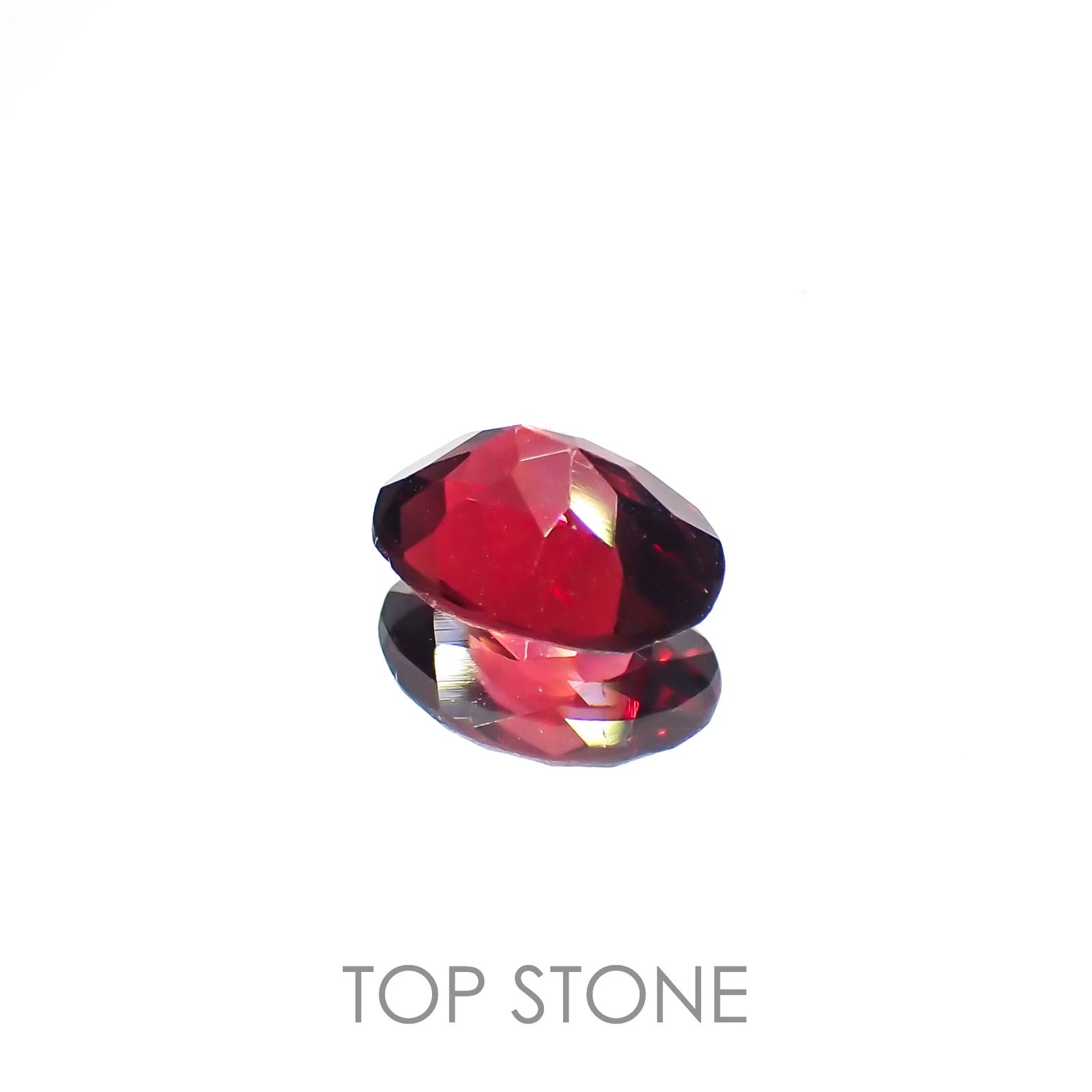 パイロープアルマンディンガーネット(宝石名パイロープ アルマンディン・ガーネット)ブラジル産 1.40ct 識別済[221219545]8x5.8mm前後